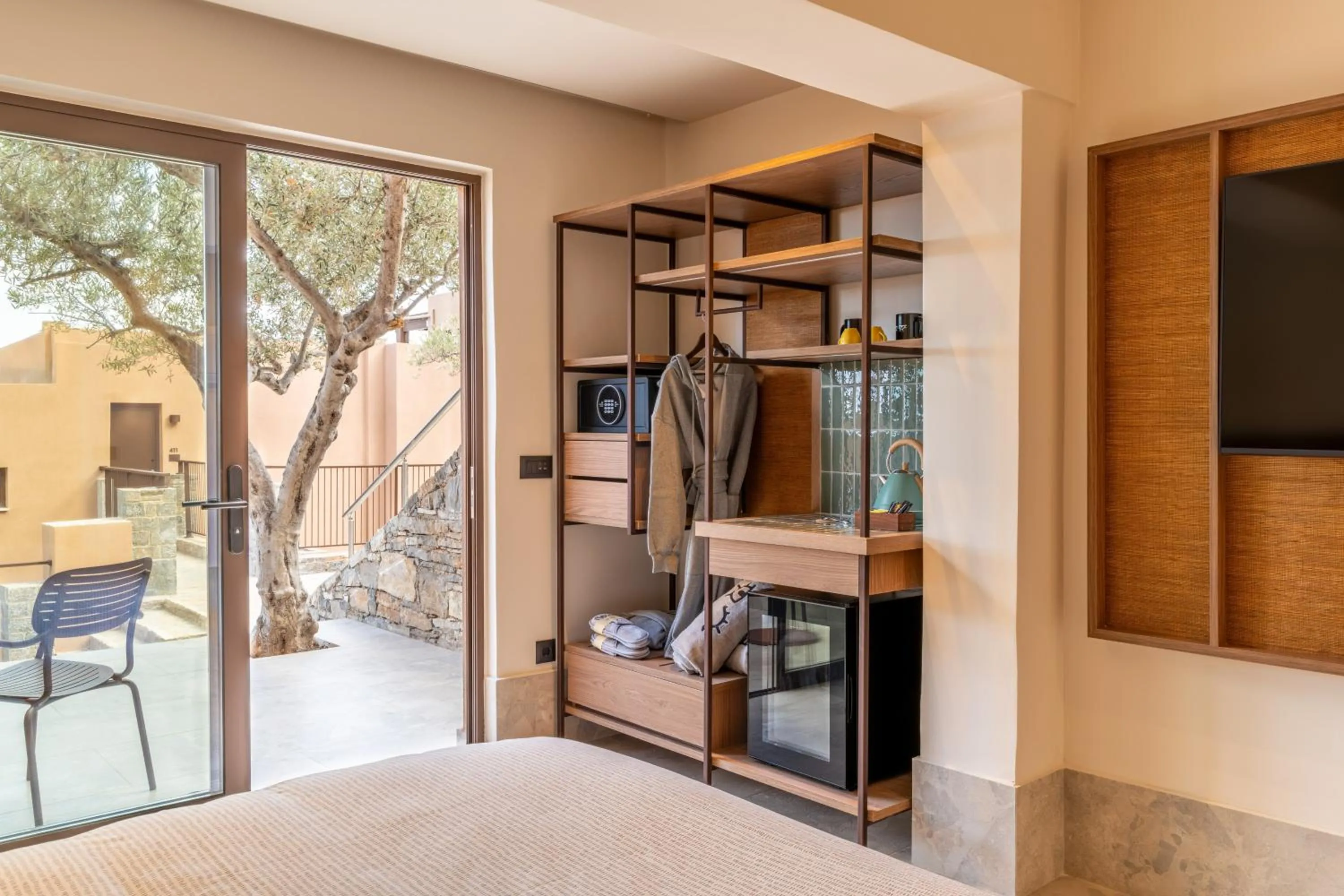 Bed in INNSiDE by Melia Elounda