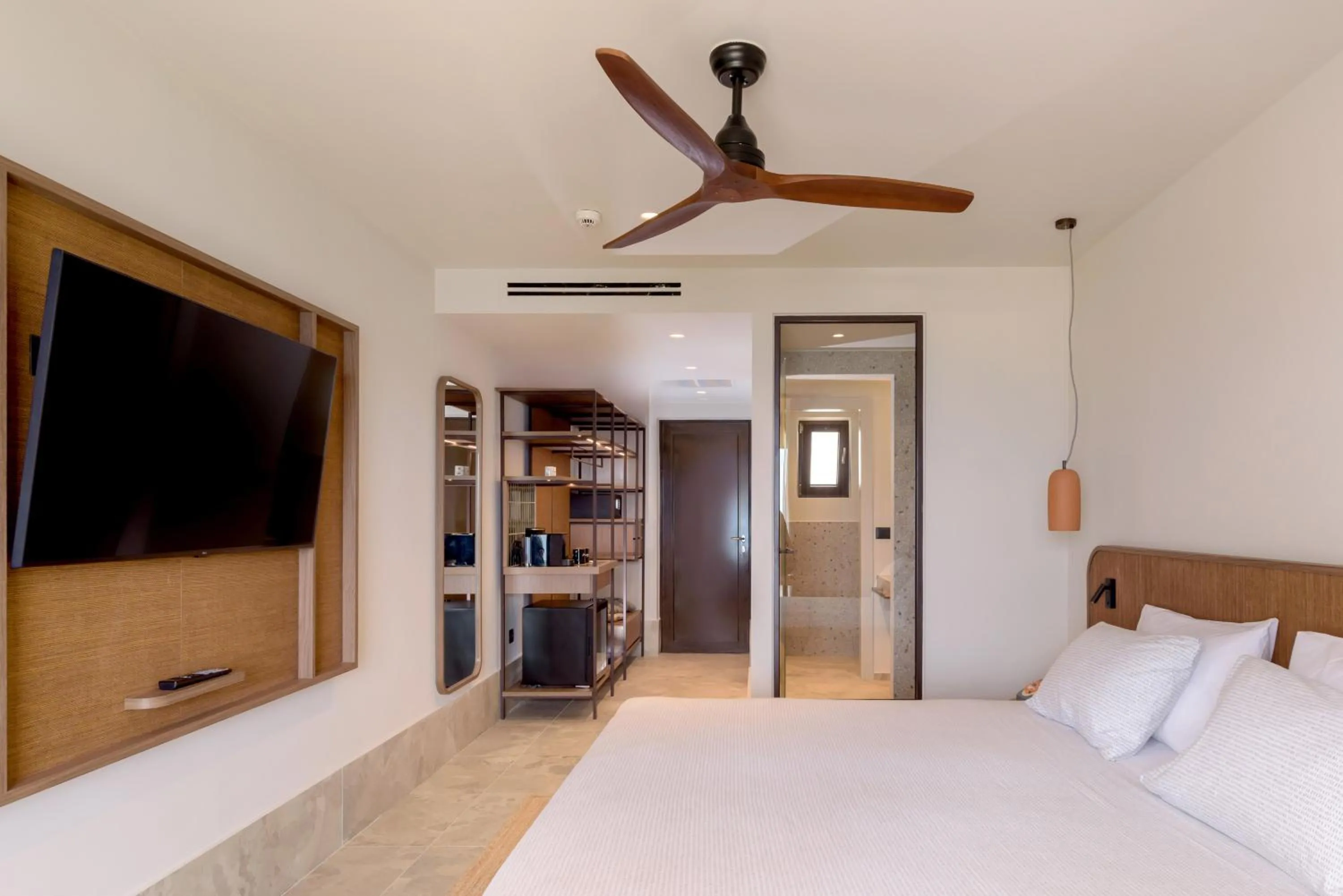 Bed in INNSiDE by Melia Elounda