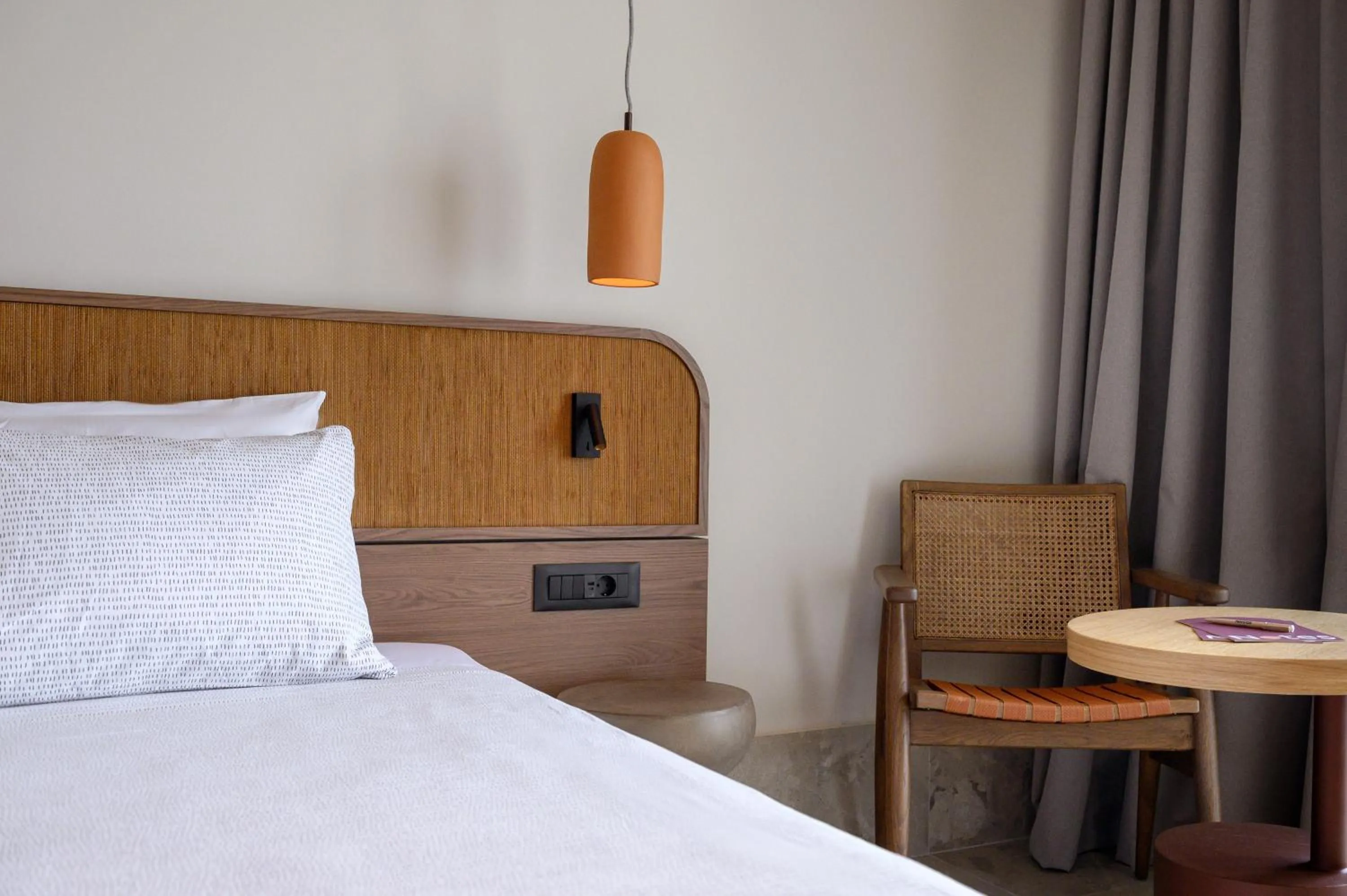 Bed in INNSiDE by Melia Elounda