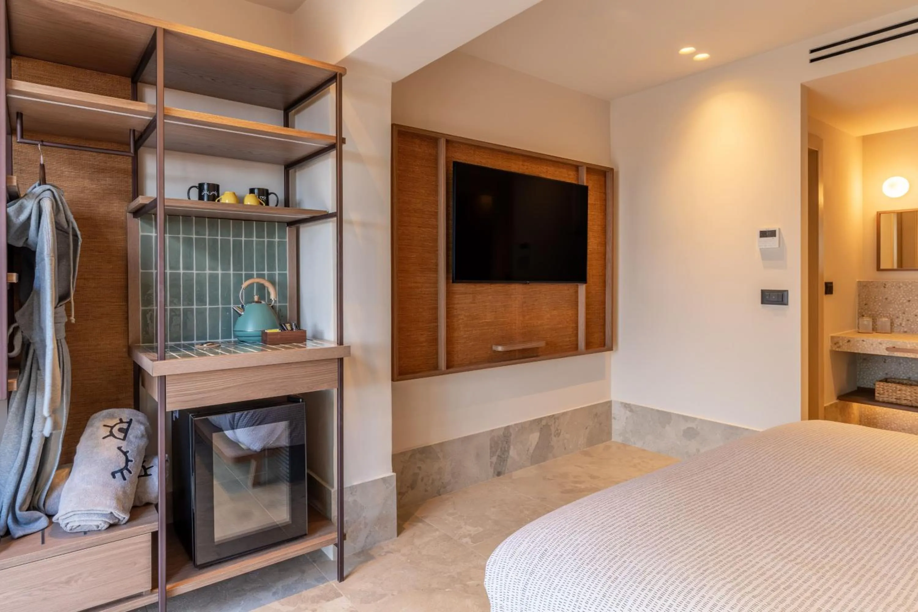 Property building, Bed in INNSiDE Elounda