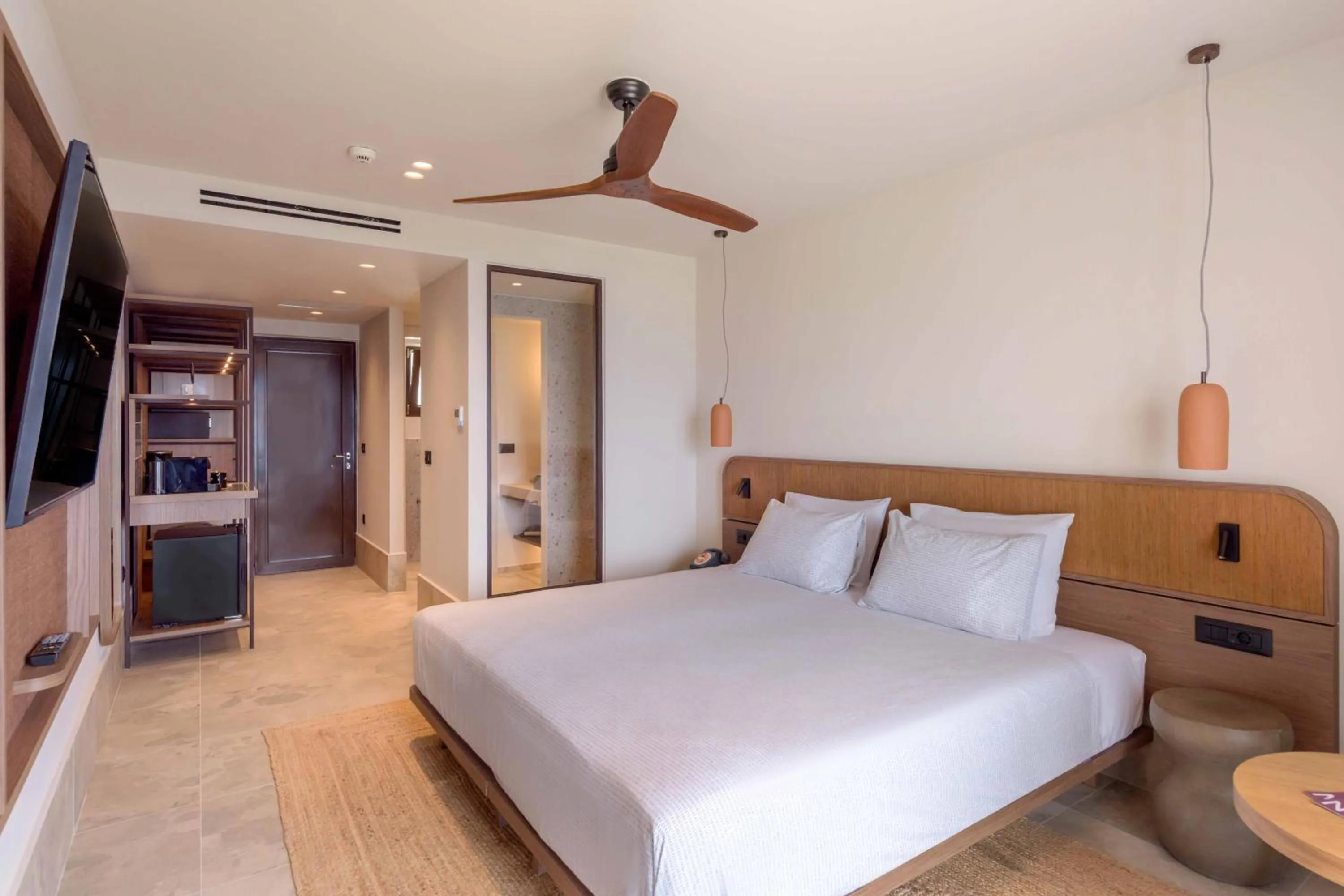 Bed in INNSiDE by Melia Elounda