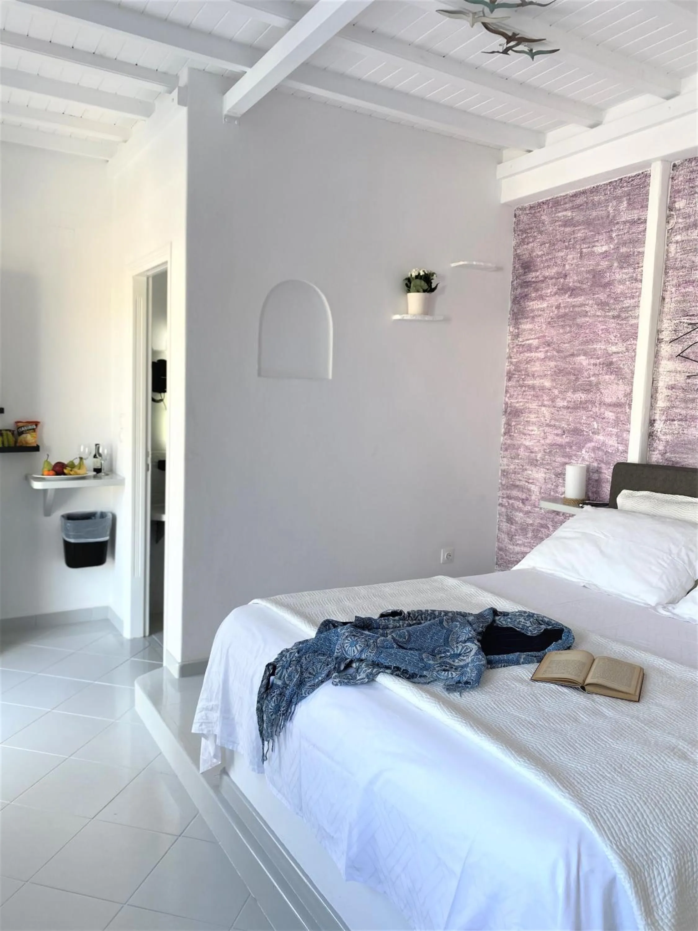 Bed in Apsenti couples only