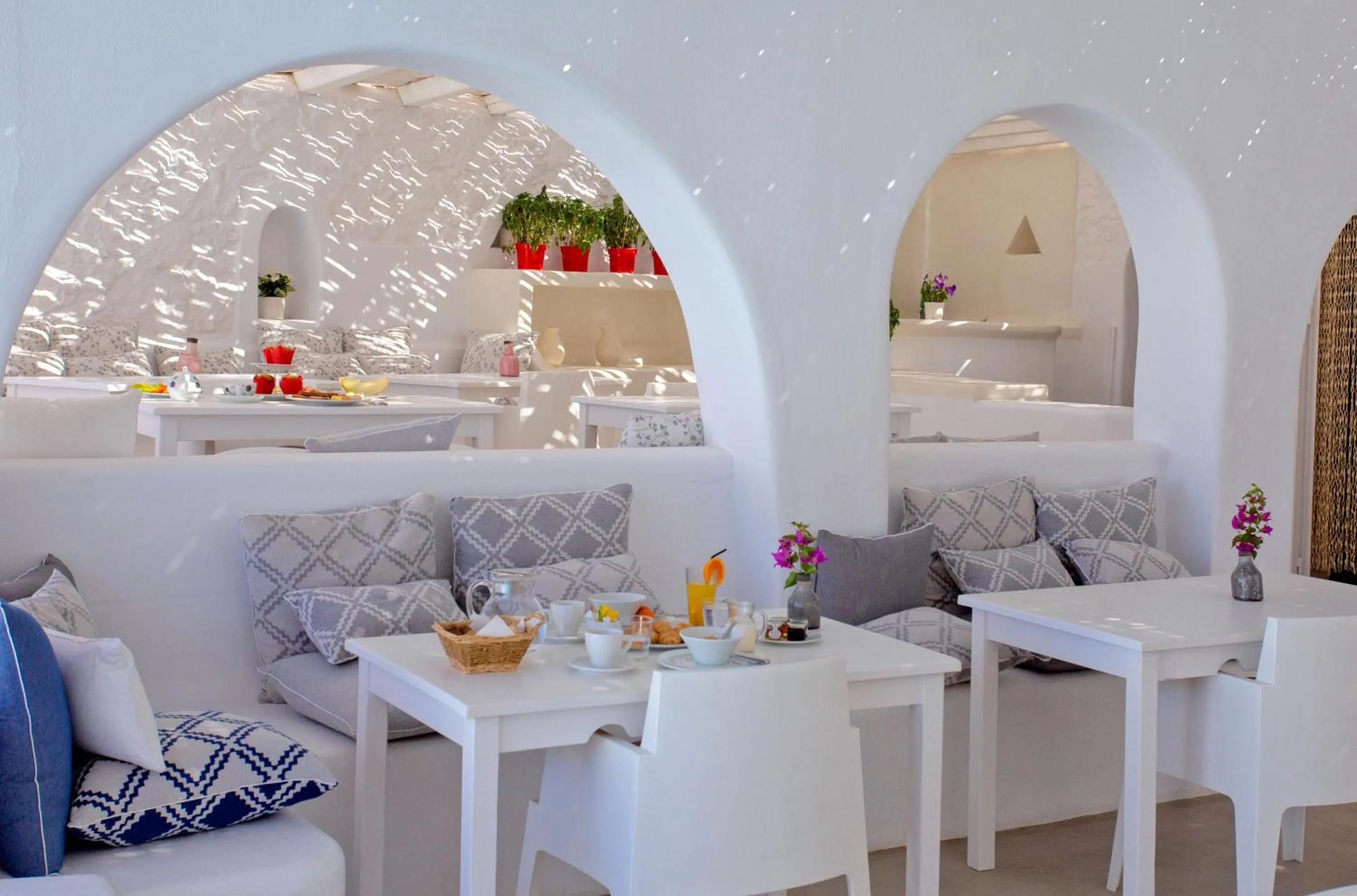 Restaurant/places to eat in Apsenti couples only