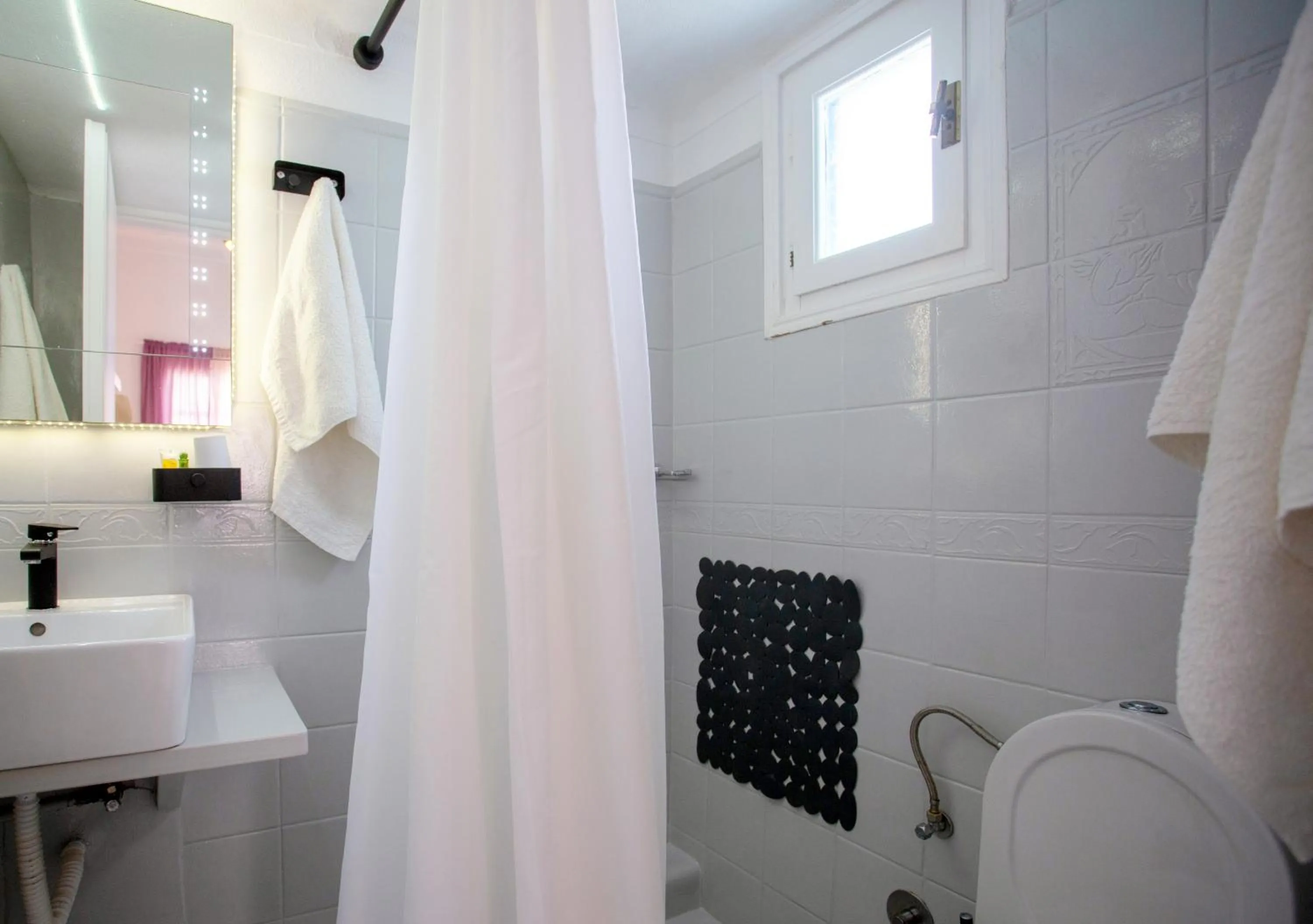 Shower in Apsenti couples only