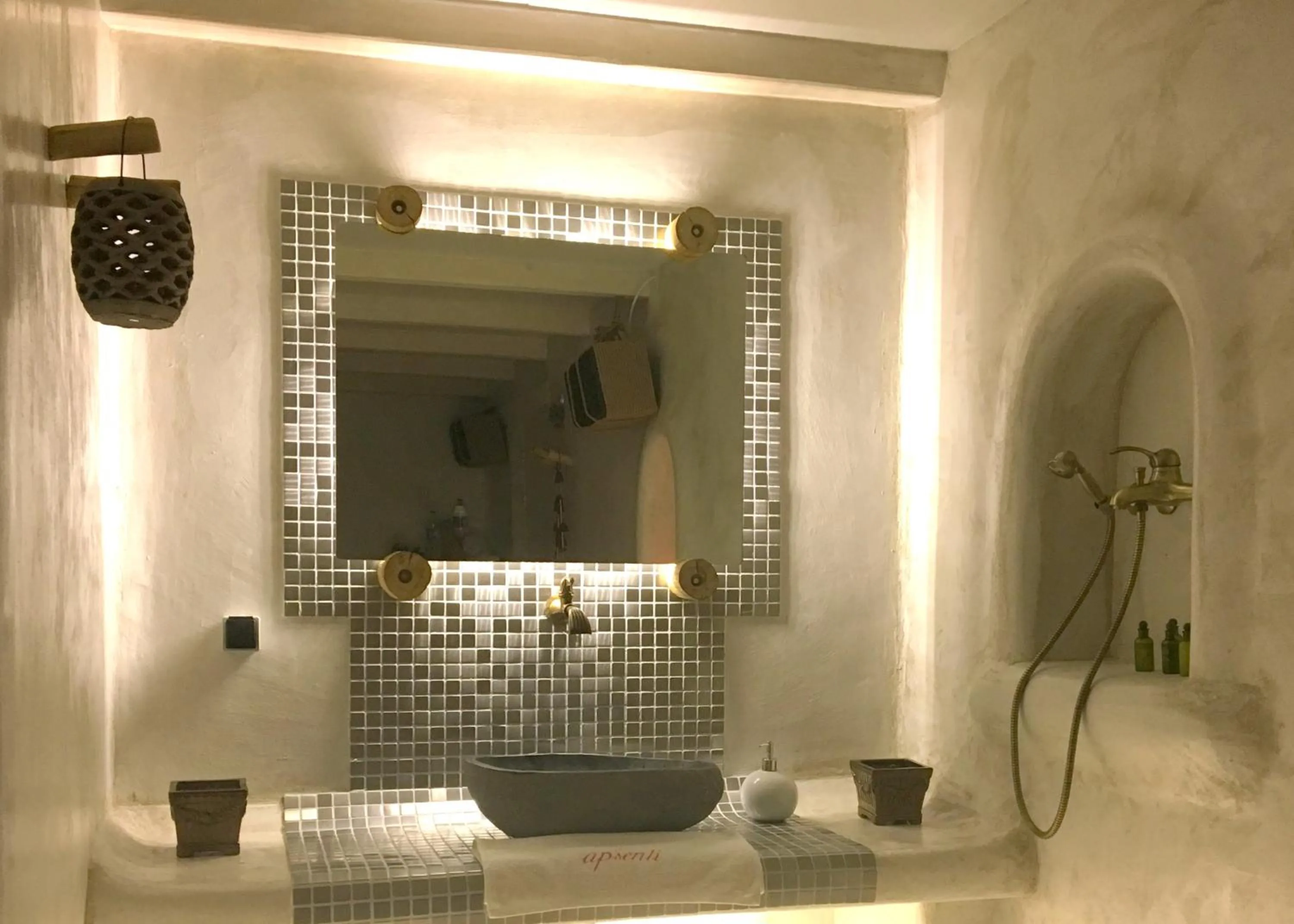 Property building in Apsenti couples only