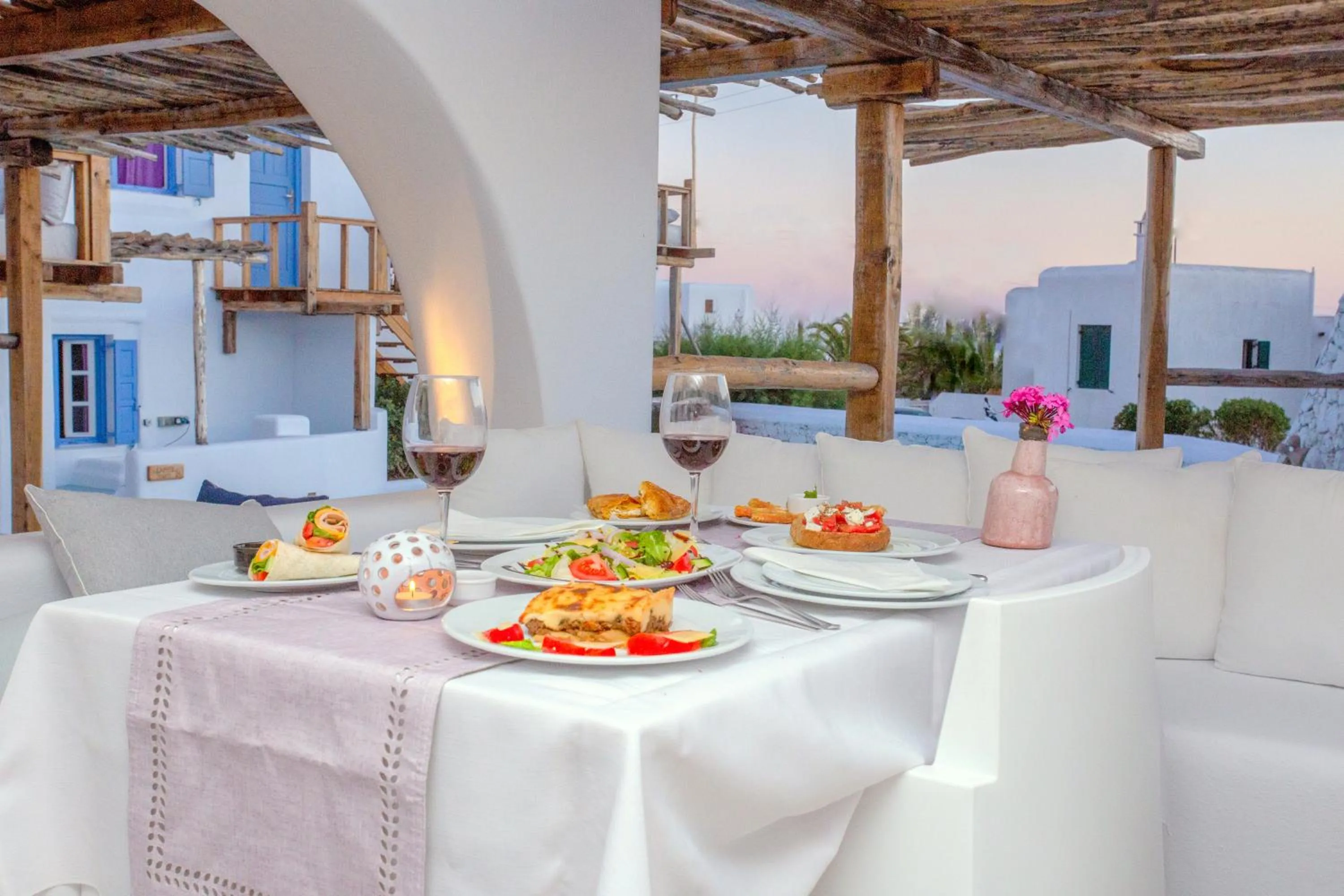 Patio in Apsenti couples only