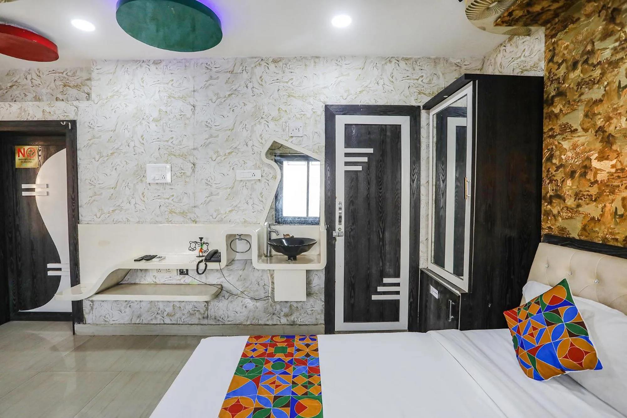 Bed in FabHotel Greenland Classic - Bhubaneswar Airport