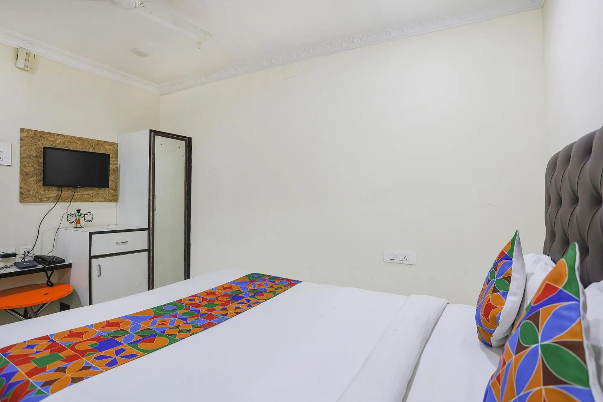 Bed in FabHotel Greenland Classic - Bhubaneswar Airport