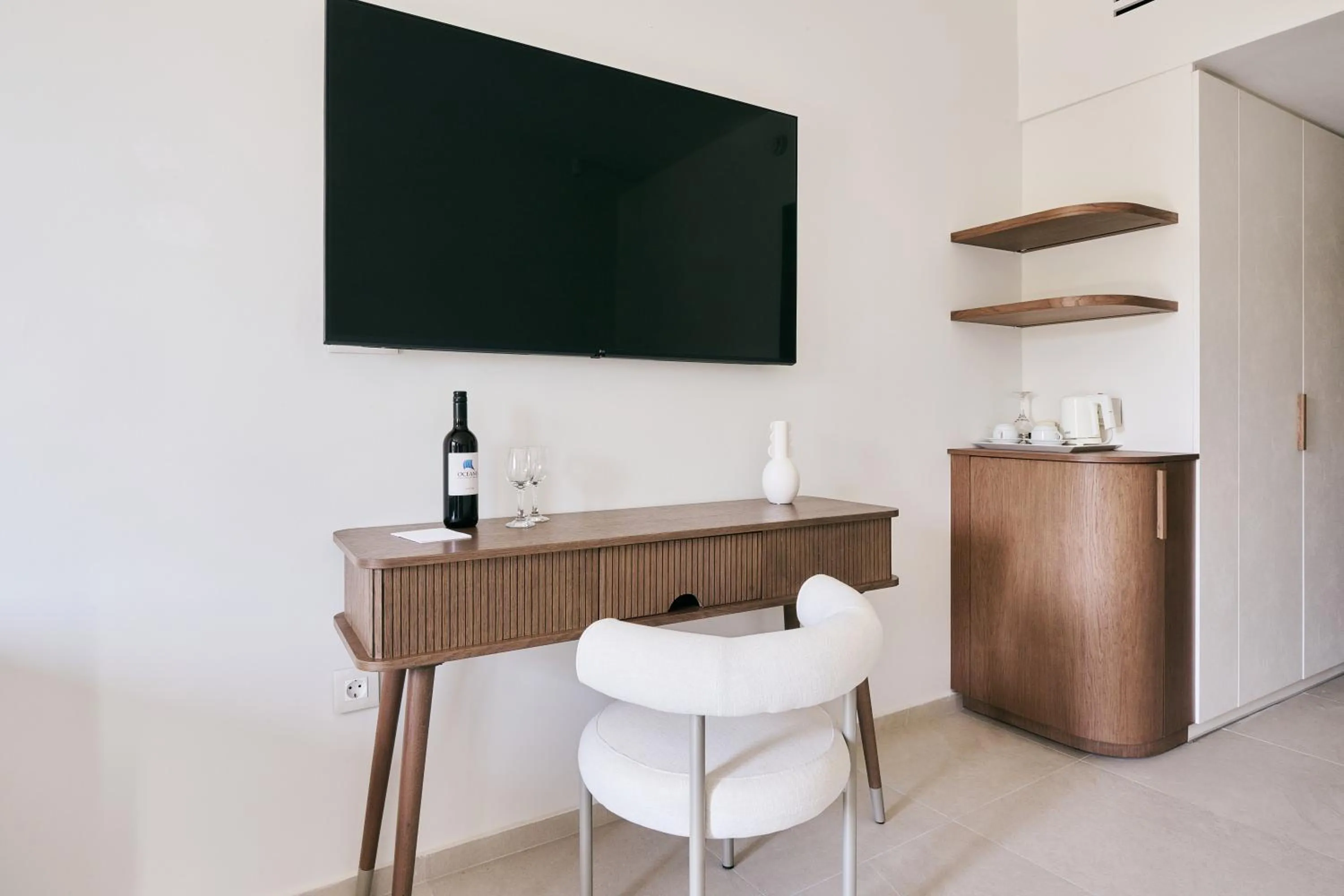 TV and multimedia in Oceanis Beach & Spa Resort