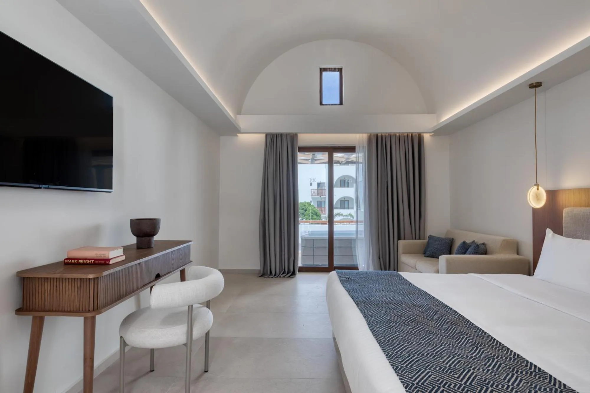 Bed in Oceanis Beach & Spa Resort