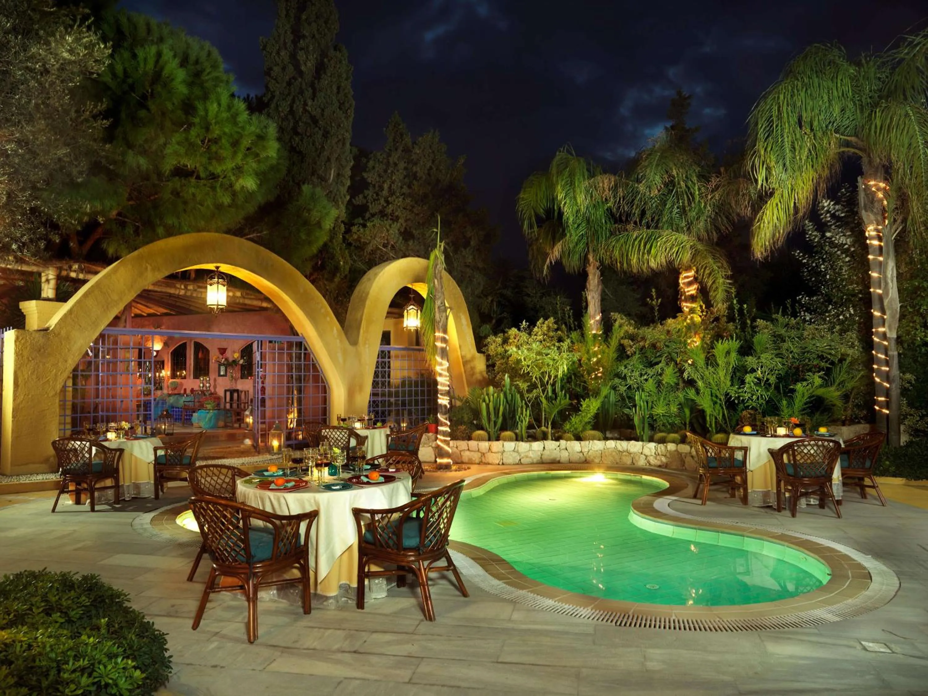 Restaurant/places to eat in Dionysos Hotel