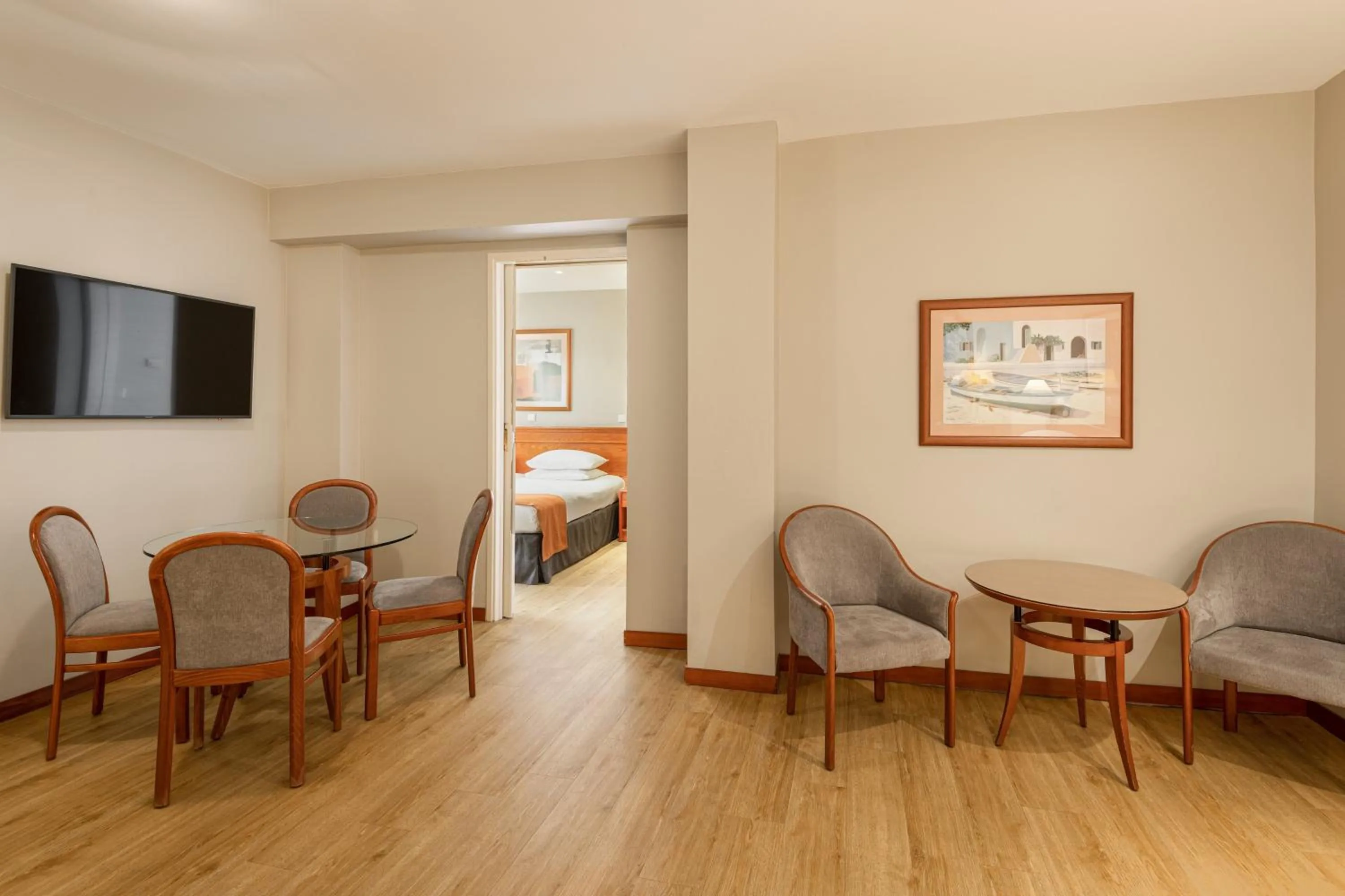 Photo of the whole room, Bed in Holiday Inn Thessaloniki by IHG