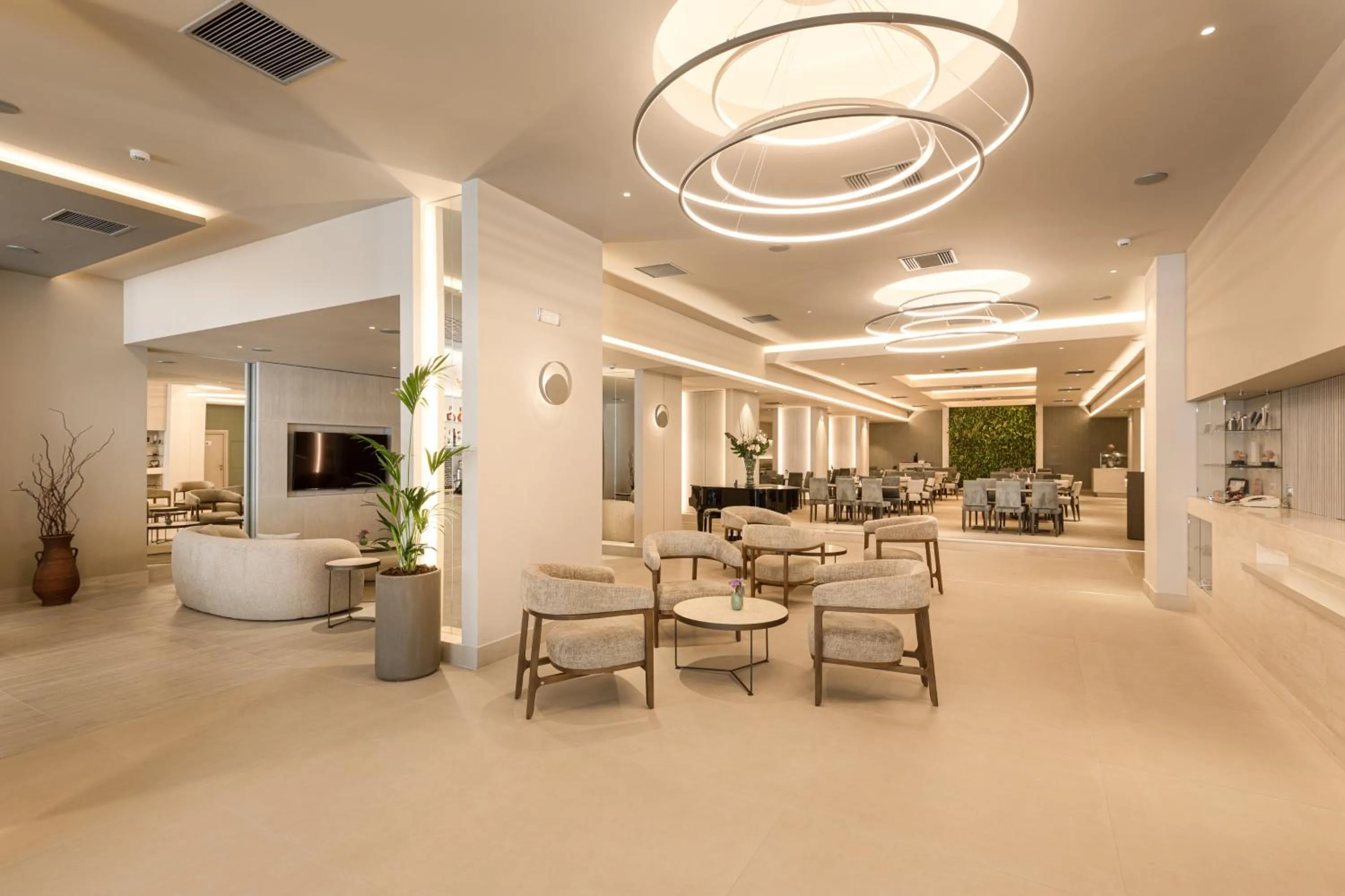 Property building in Holiday Inn Thessaloniki by IHG