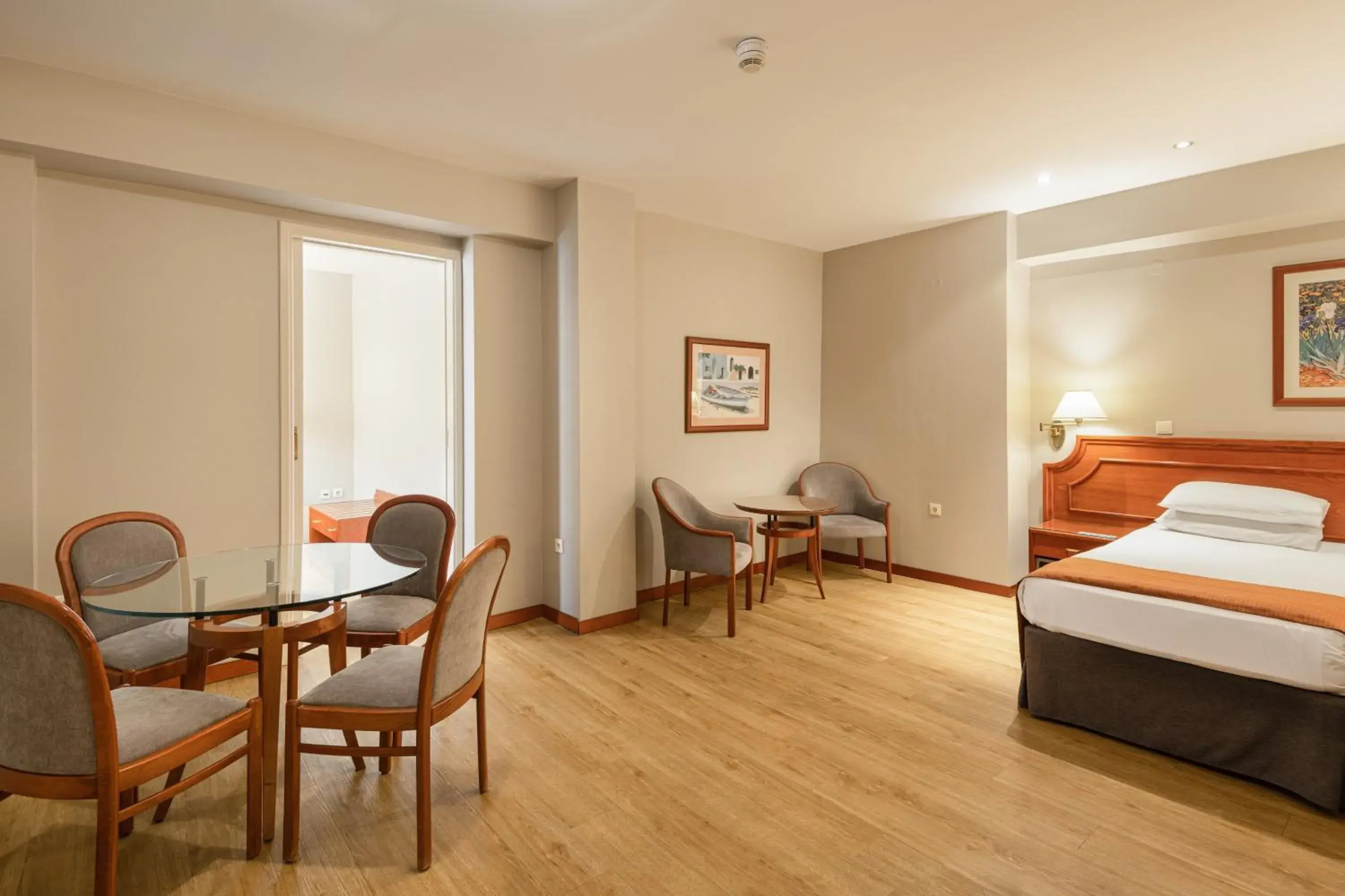 Two-Bedroom Suite in Holiday Inn Thessaloniki by IHG Two-Bedroom Suite in Holiday Inn Thessaloniki by IHG