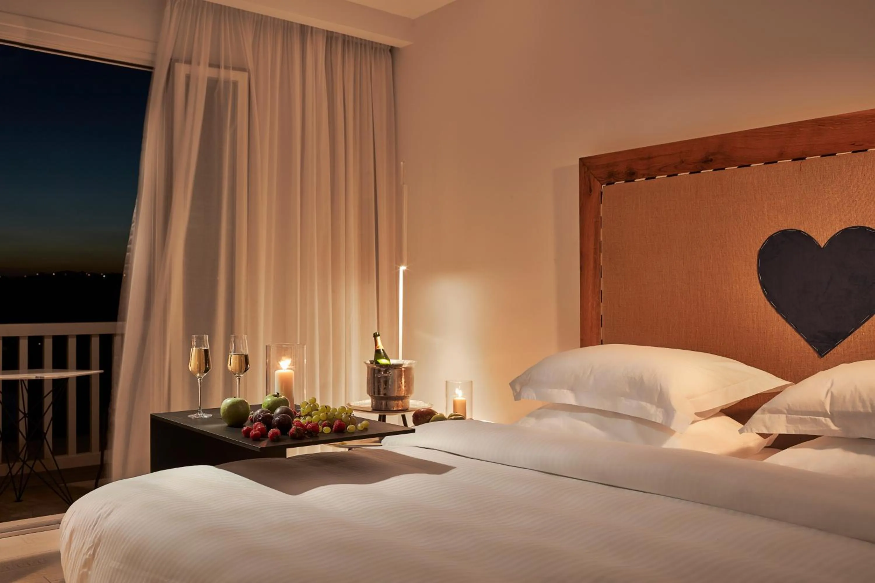 Bed in Myconian Imperial - Leading Hotels of the World