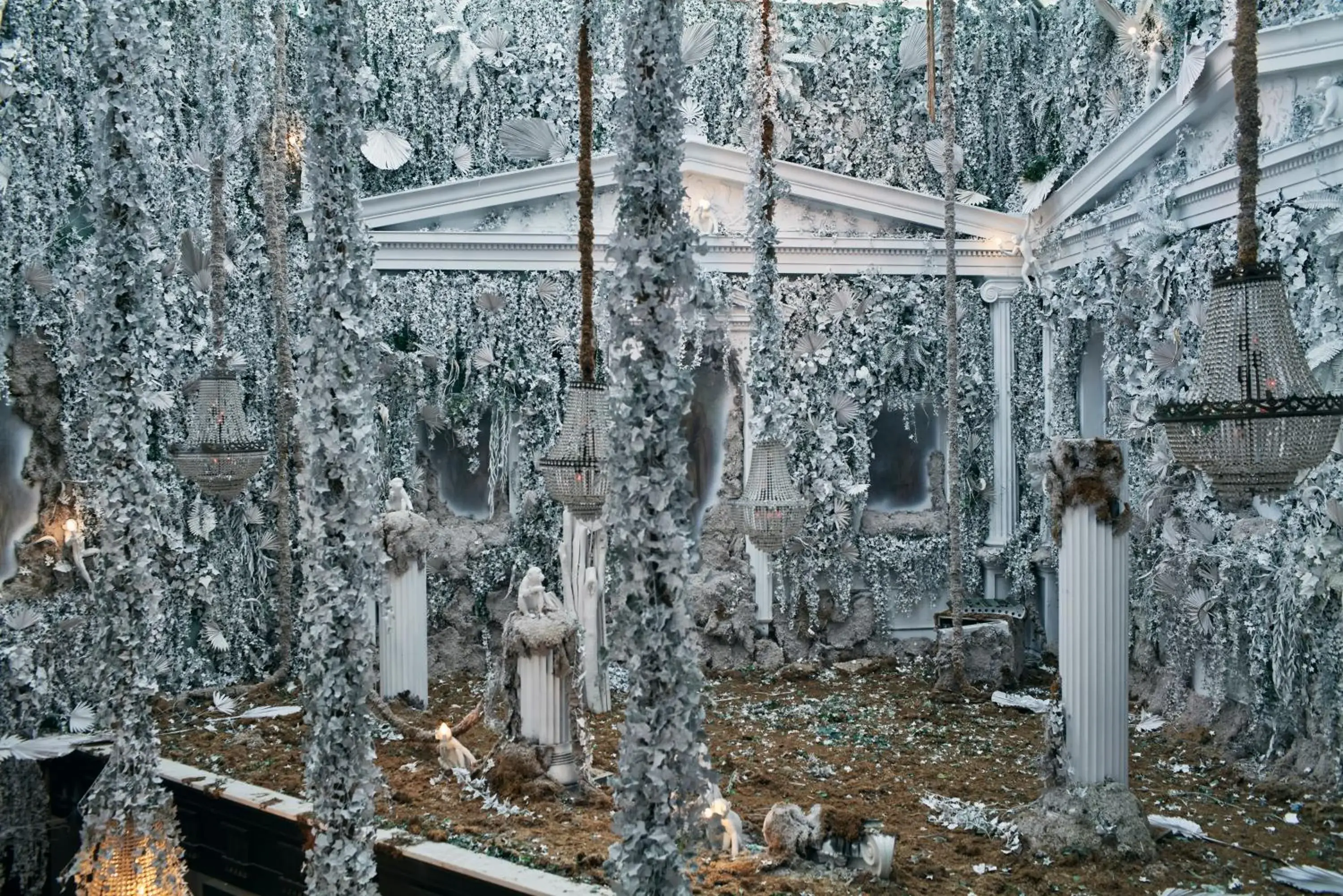 Lounge or bar in Royal Myconian - Leading Hotels of the World Lounge or bar in Royal Myconian - Leading Hotels of the World