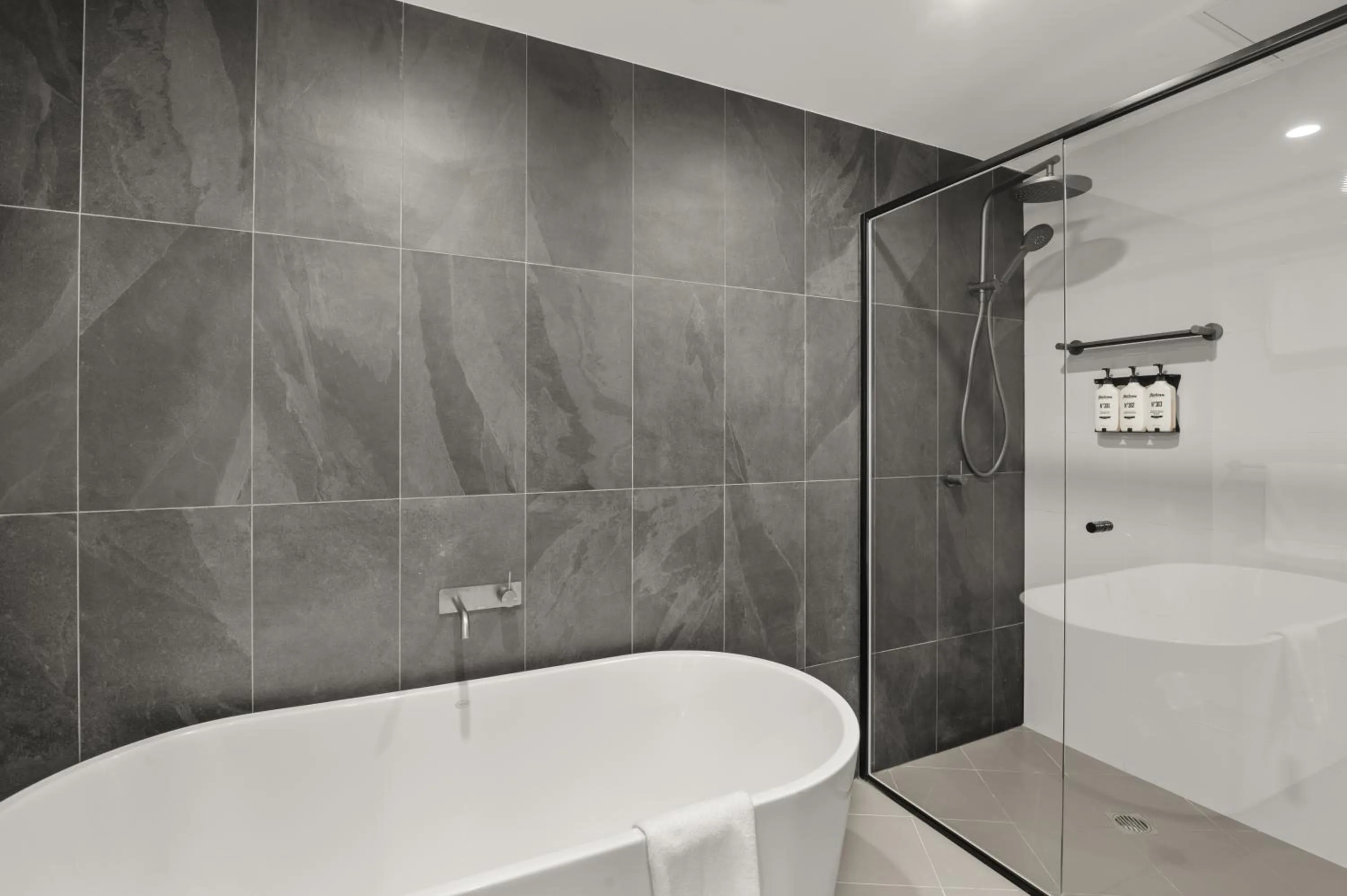 Bath in The Sebel Darling Harbour the Pinnacle