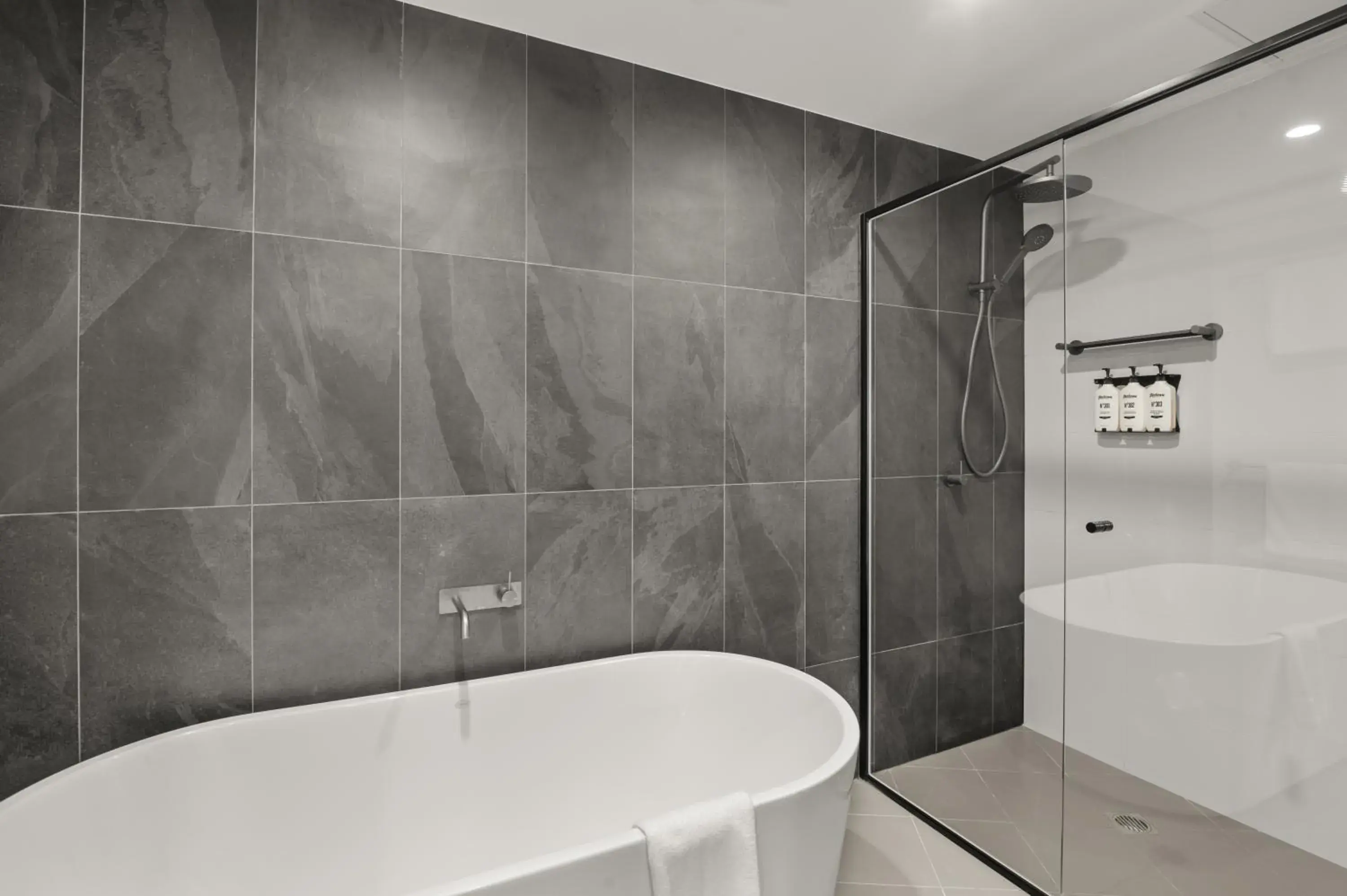 Two-Bedroom Deluxe Apartment in The Sebel Darling Harbour the Pinnacle Two-Bedroom Deluxe Apartment in The Sebel Darling Harbour the Pinnacle