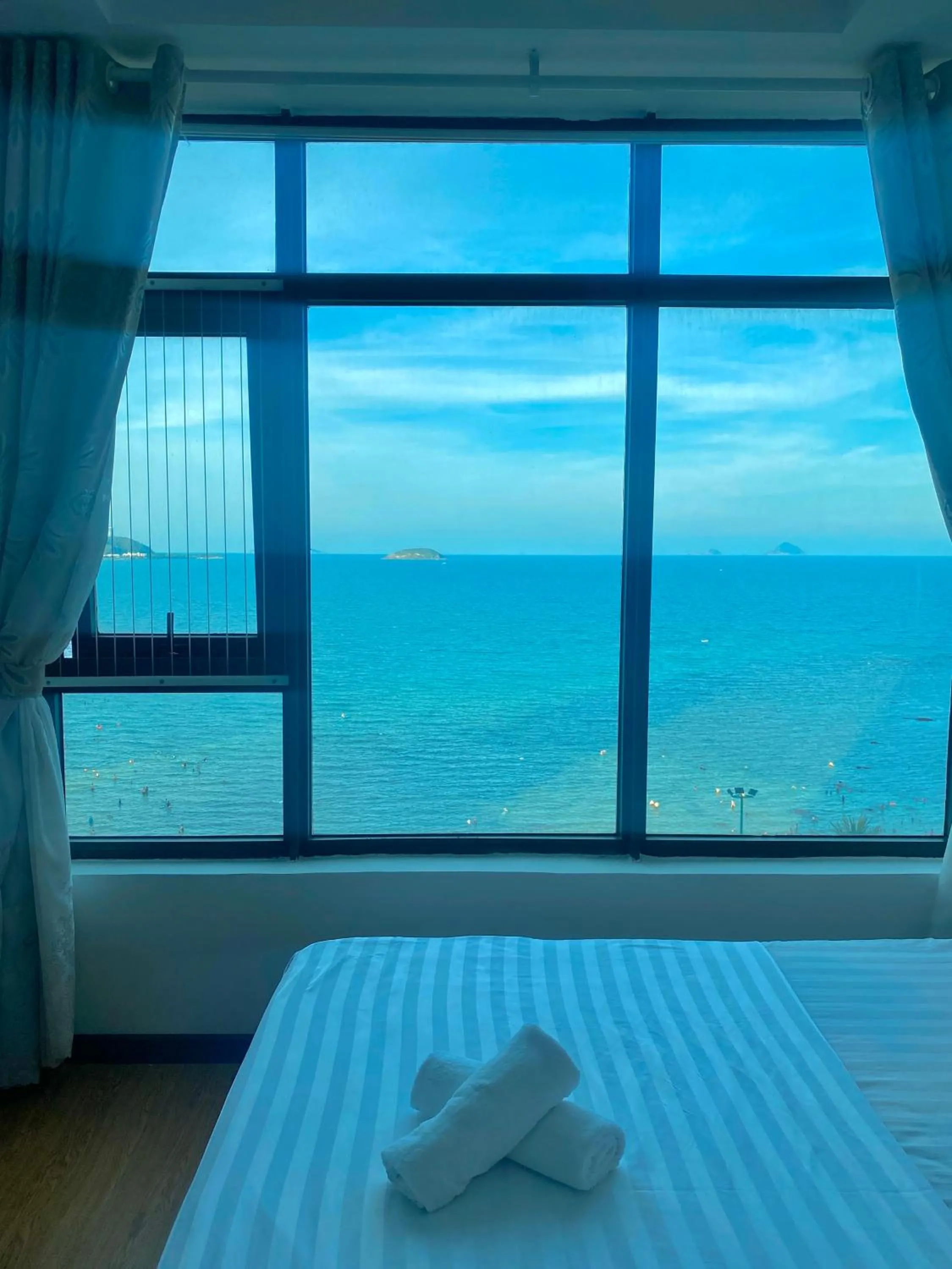 Bed in Ocean Dream Apartment Nha Trang