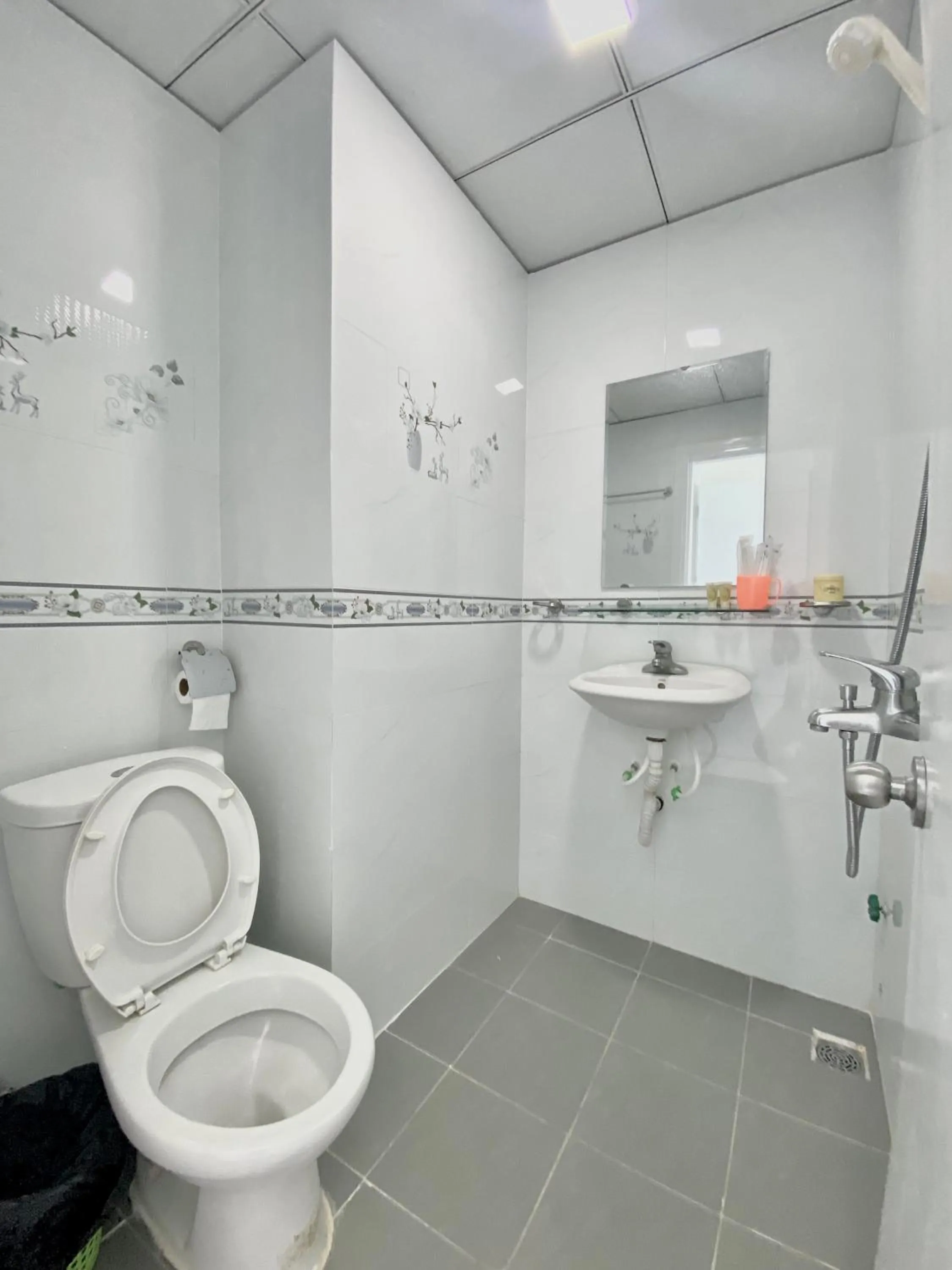Shower in Ocean Dream Apartment Nha Trang