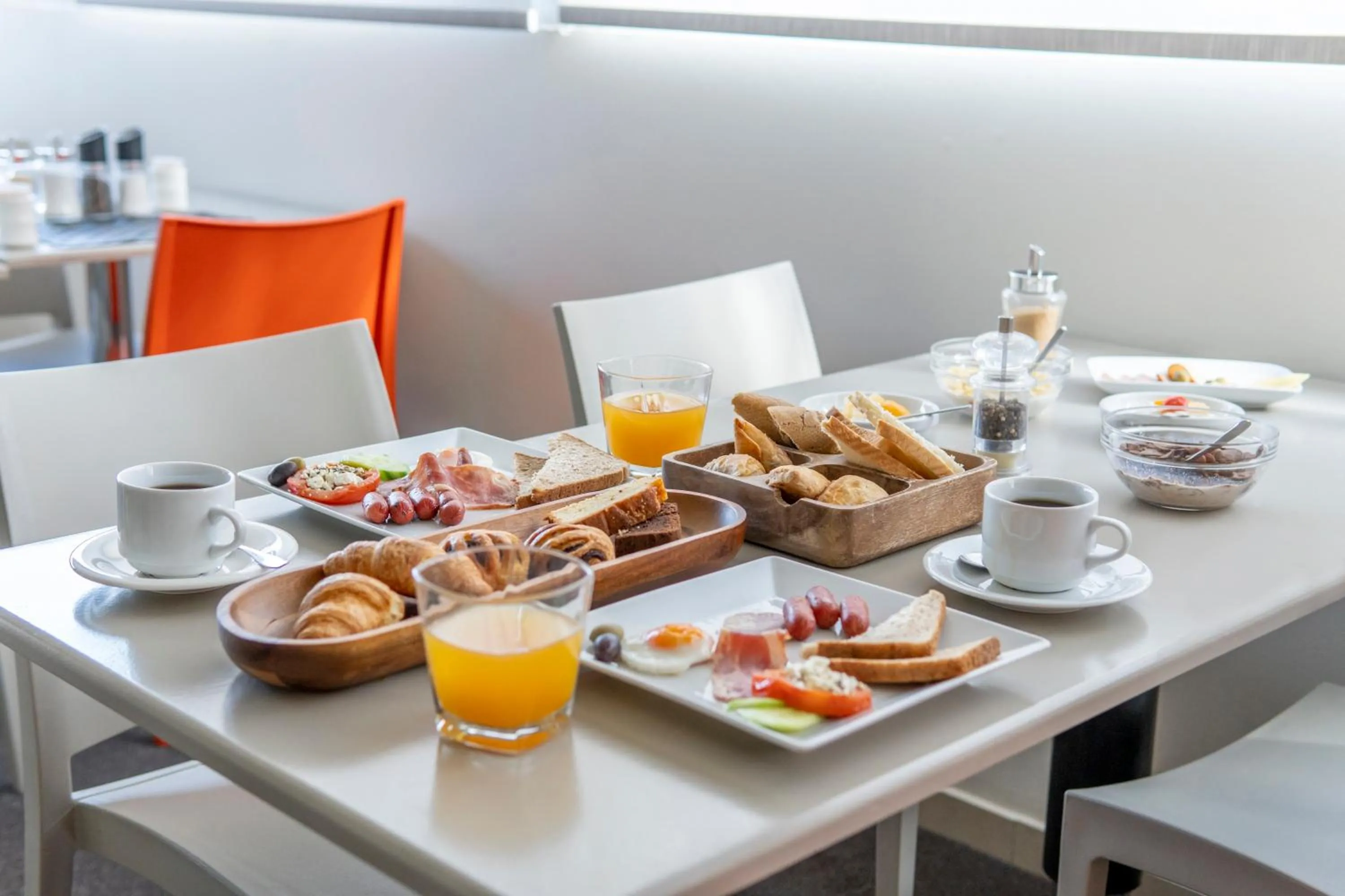 Breakfast in Piraeus City Hotel