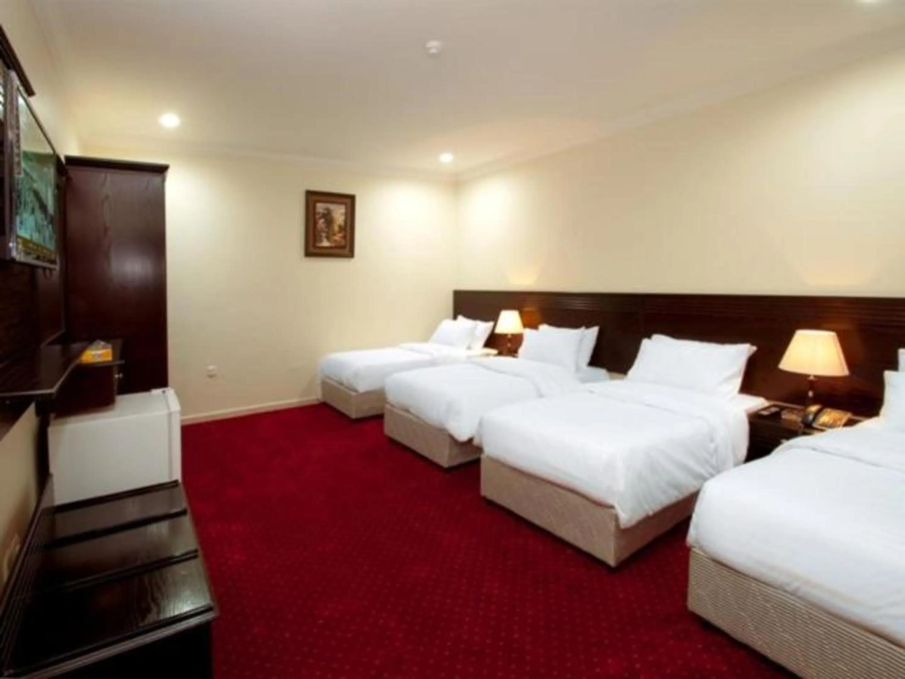 Bed in Royal Almashaer