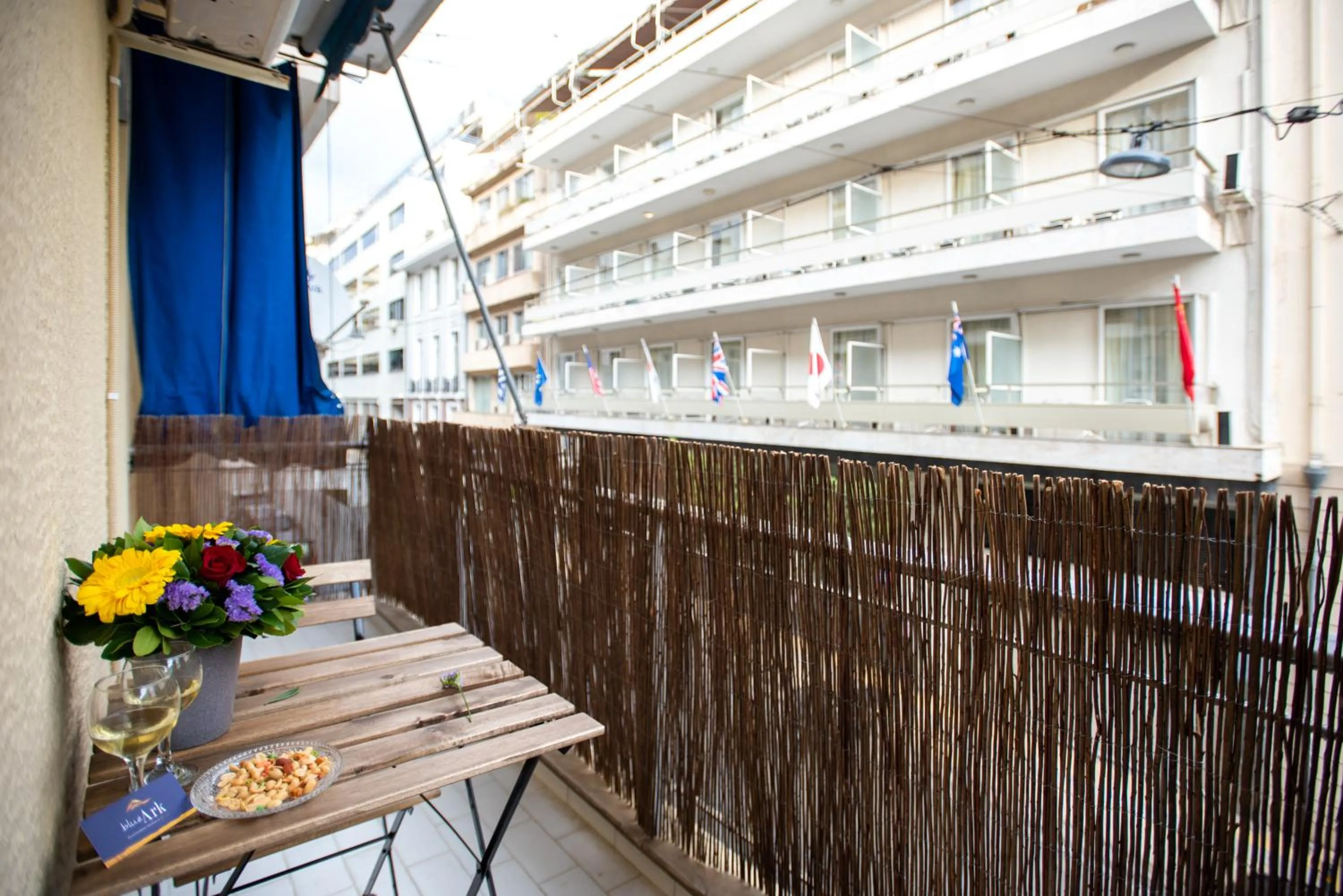 Balcony/Terrace in Blue Ark Gate to History