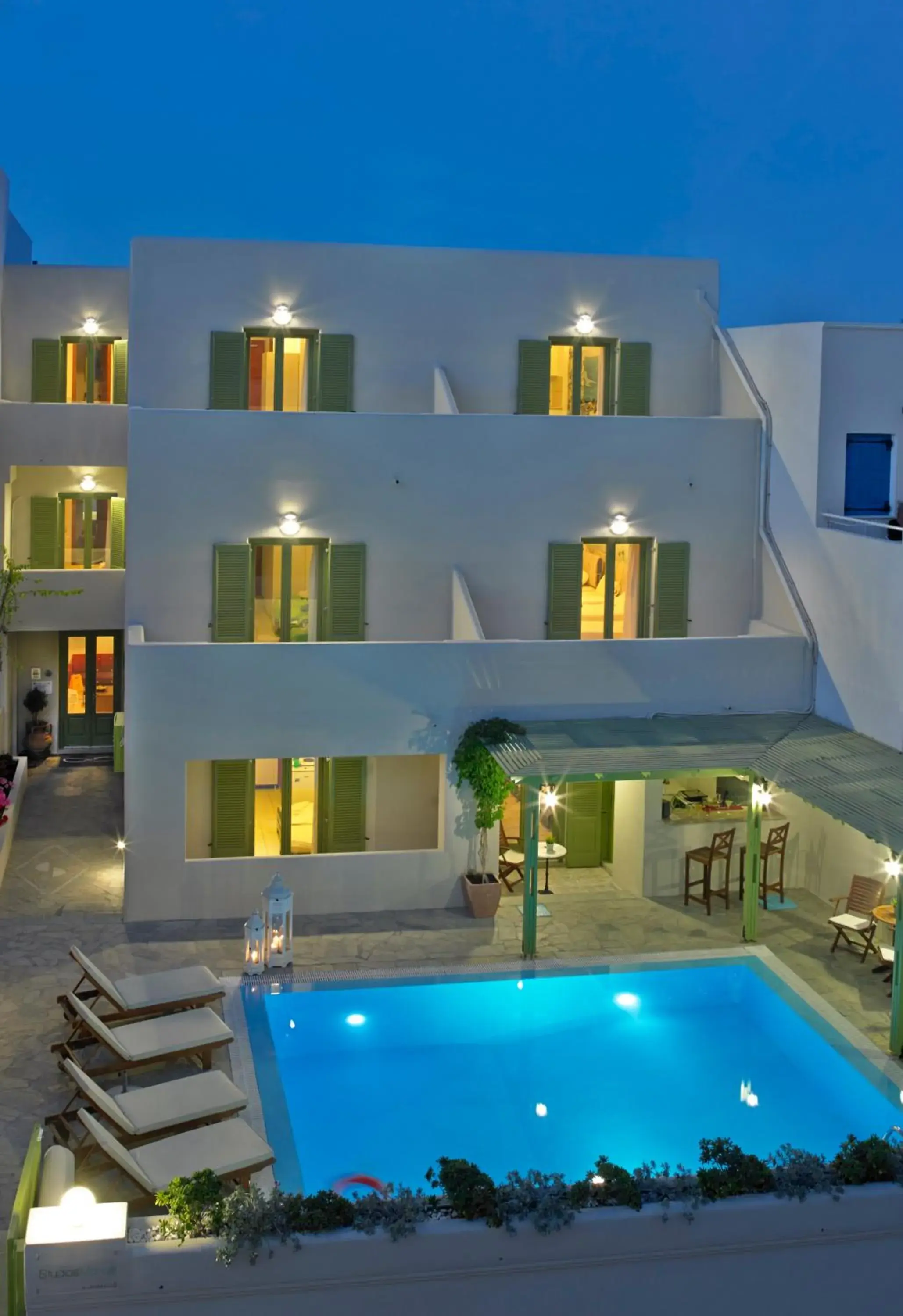 Facade/entrance in Studios Marios Facade/entrance in Studios Marios