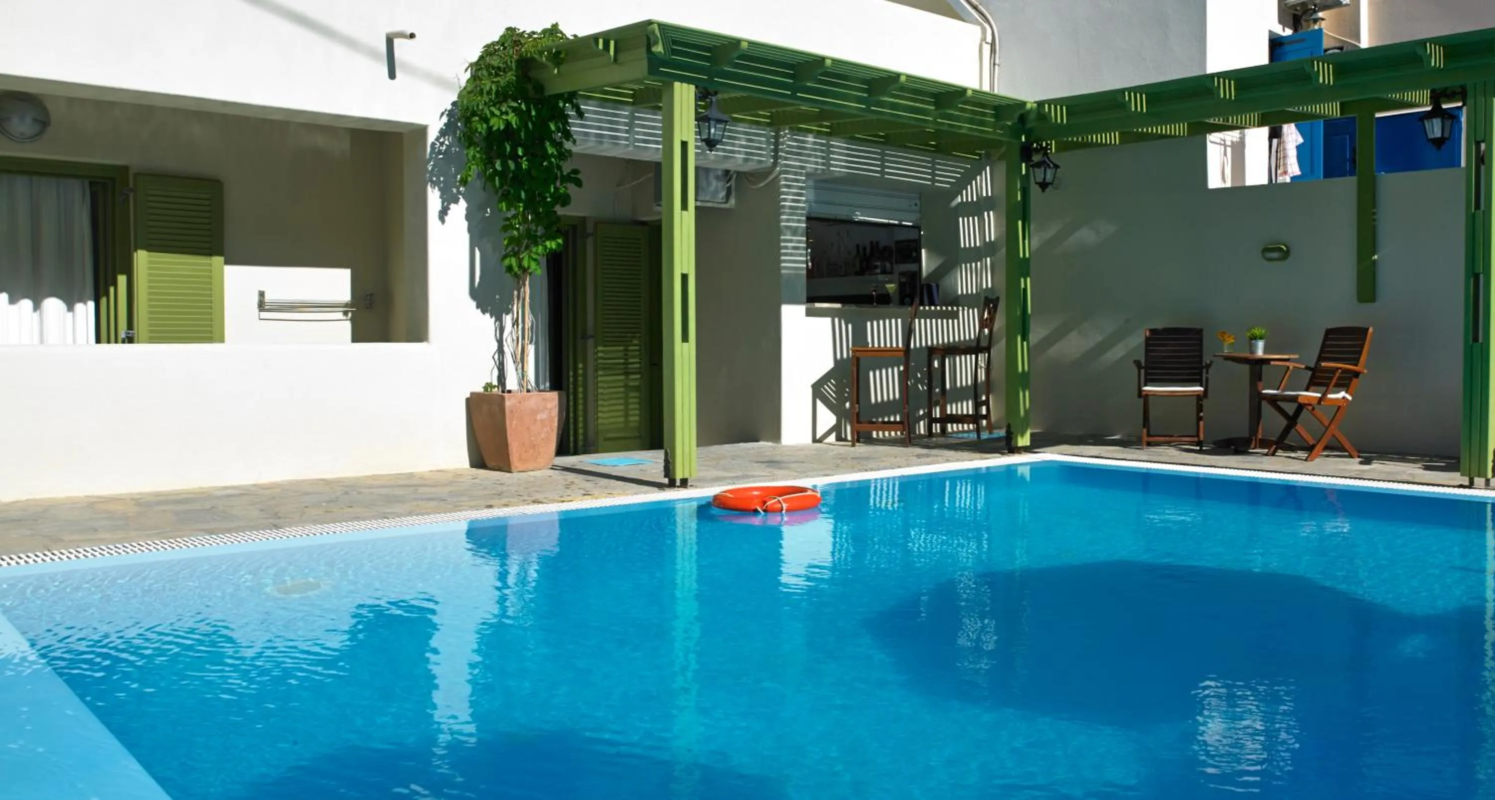 Swimming pool in Studios Marios