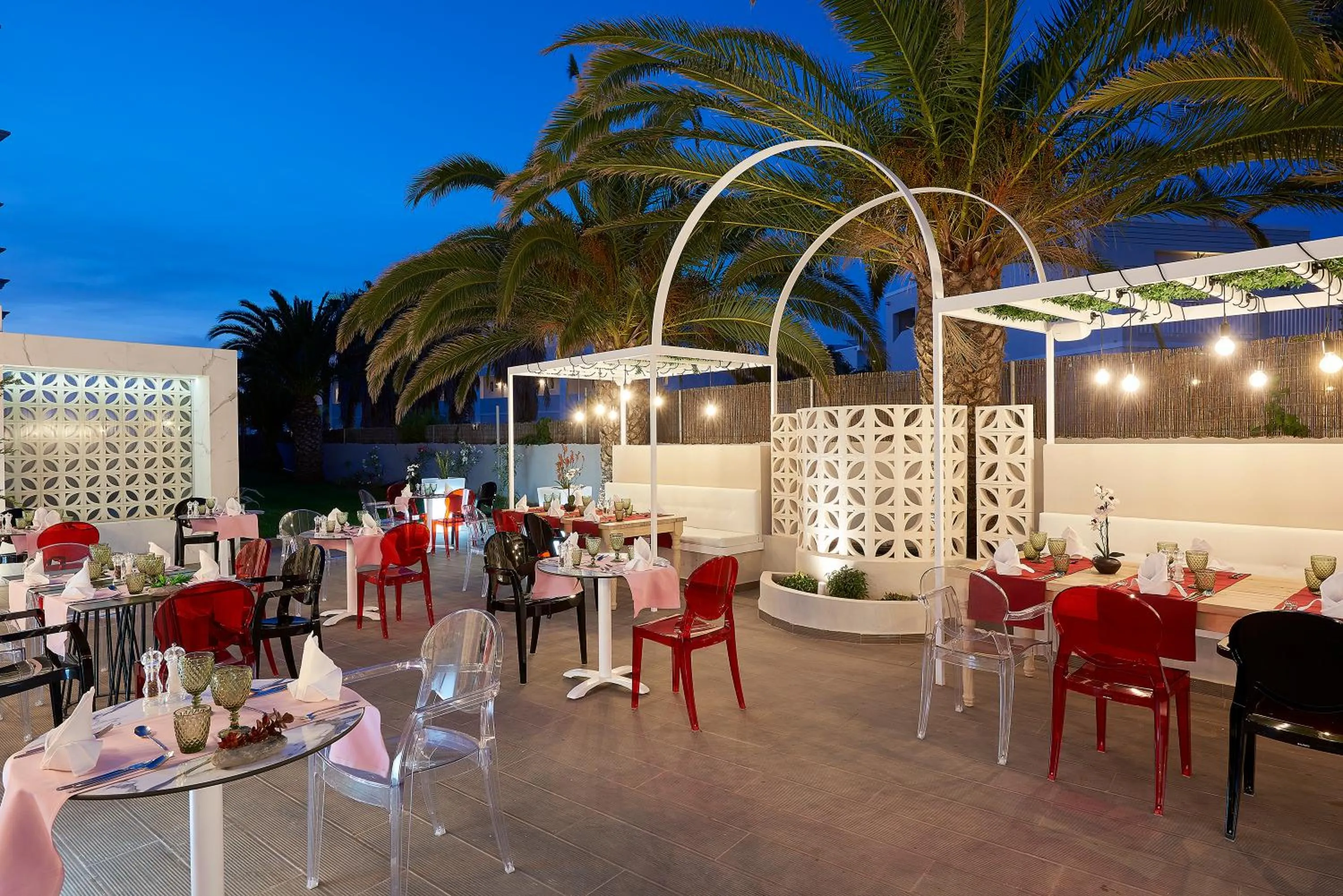 Restaurant/places to eat in Mythos Palace Resort & Spa