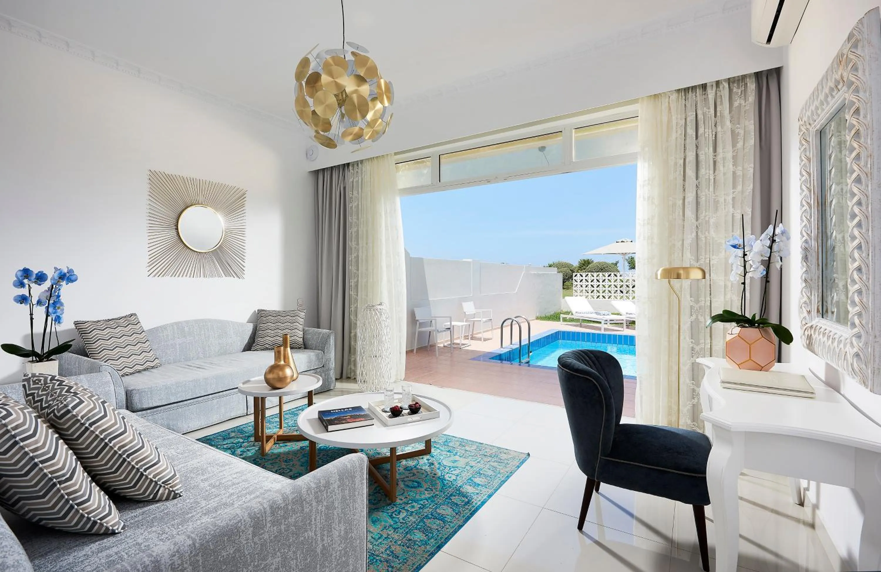 Seating area in Mythos Palace Resort & Spa