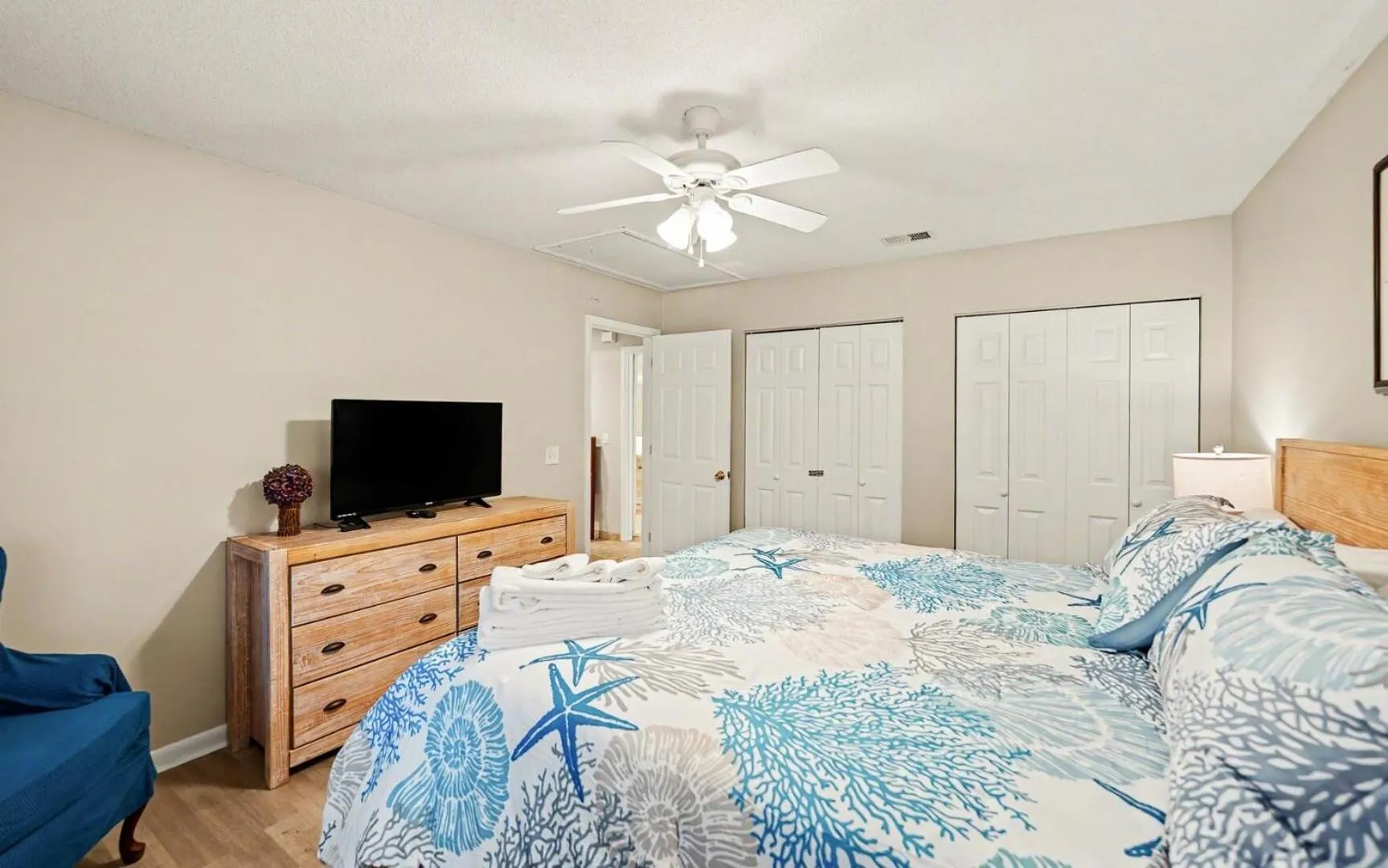 Bed in 844 Marsh Dunes