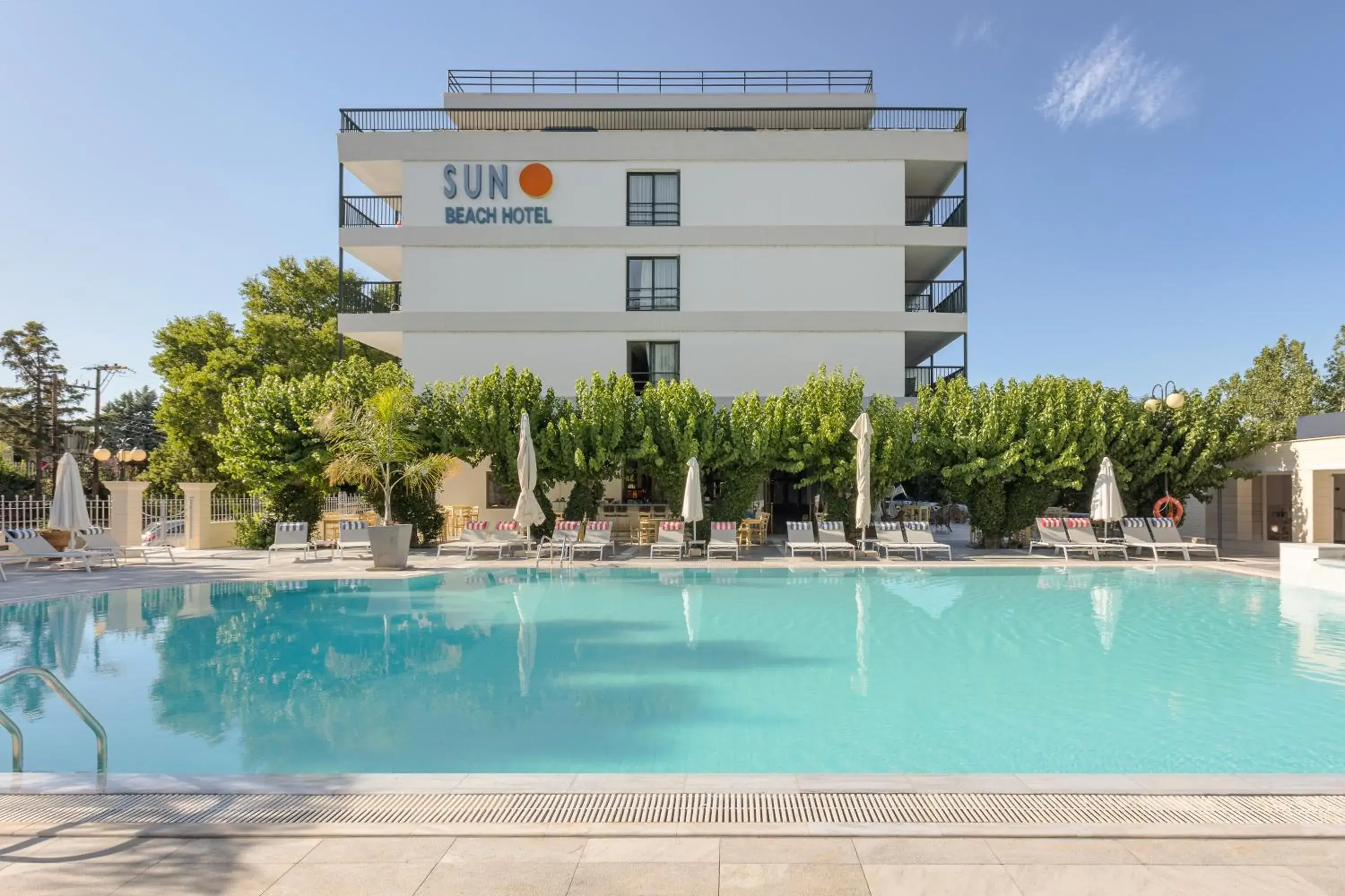 Property building in Sun Beach Hotel Property building in Sun Beach Hotel