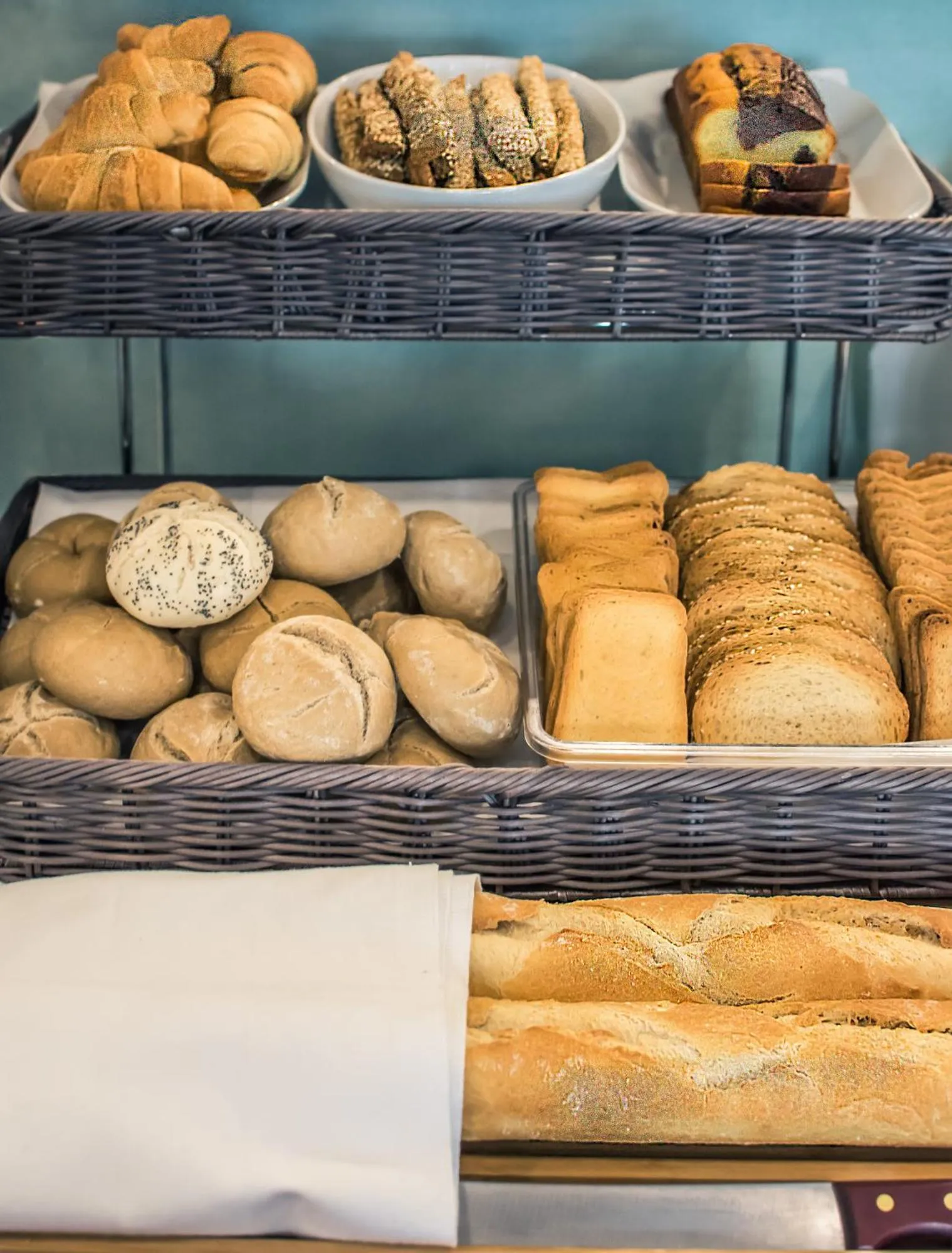 Food and drinks in Athens Odeon Hotel