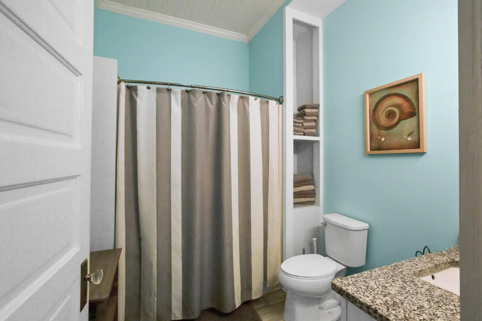 Bathroom in Little Inn on Main