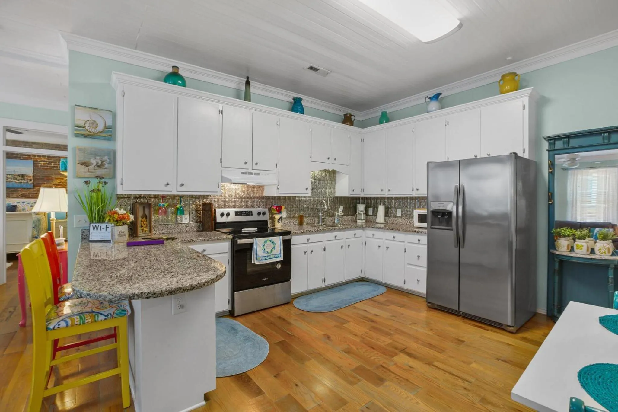 Kitchen or kitchenette in Little Inn on Main