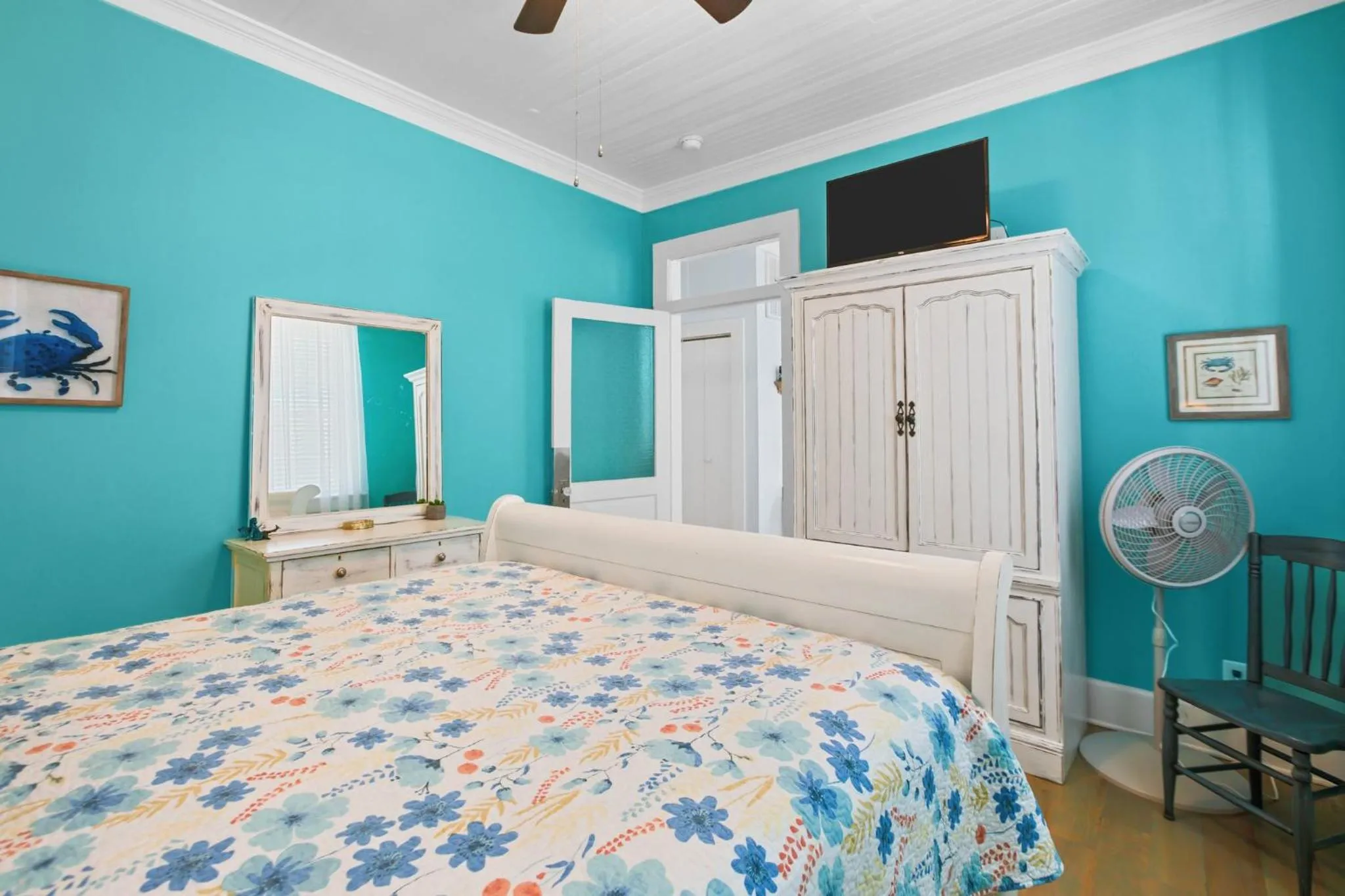 Bedroom, Bed in Little Inn on Main