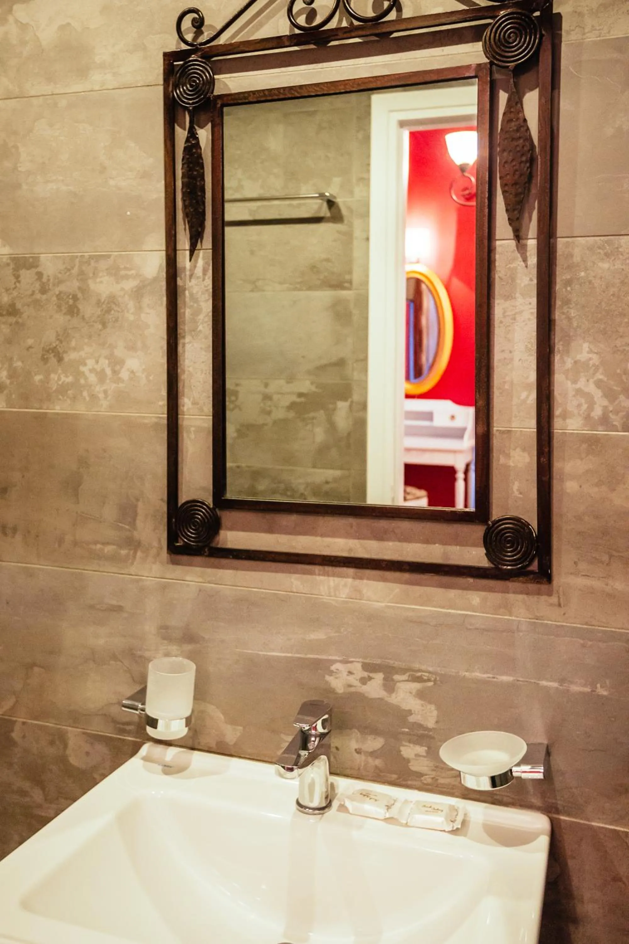 Bathroom in pension Acronafplia B&D