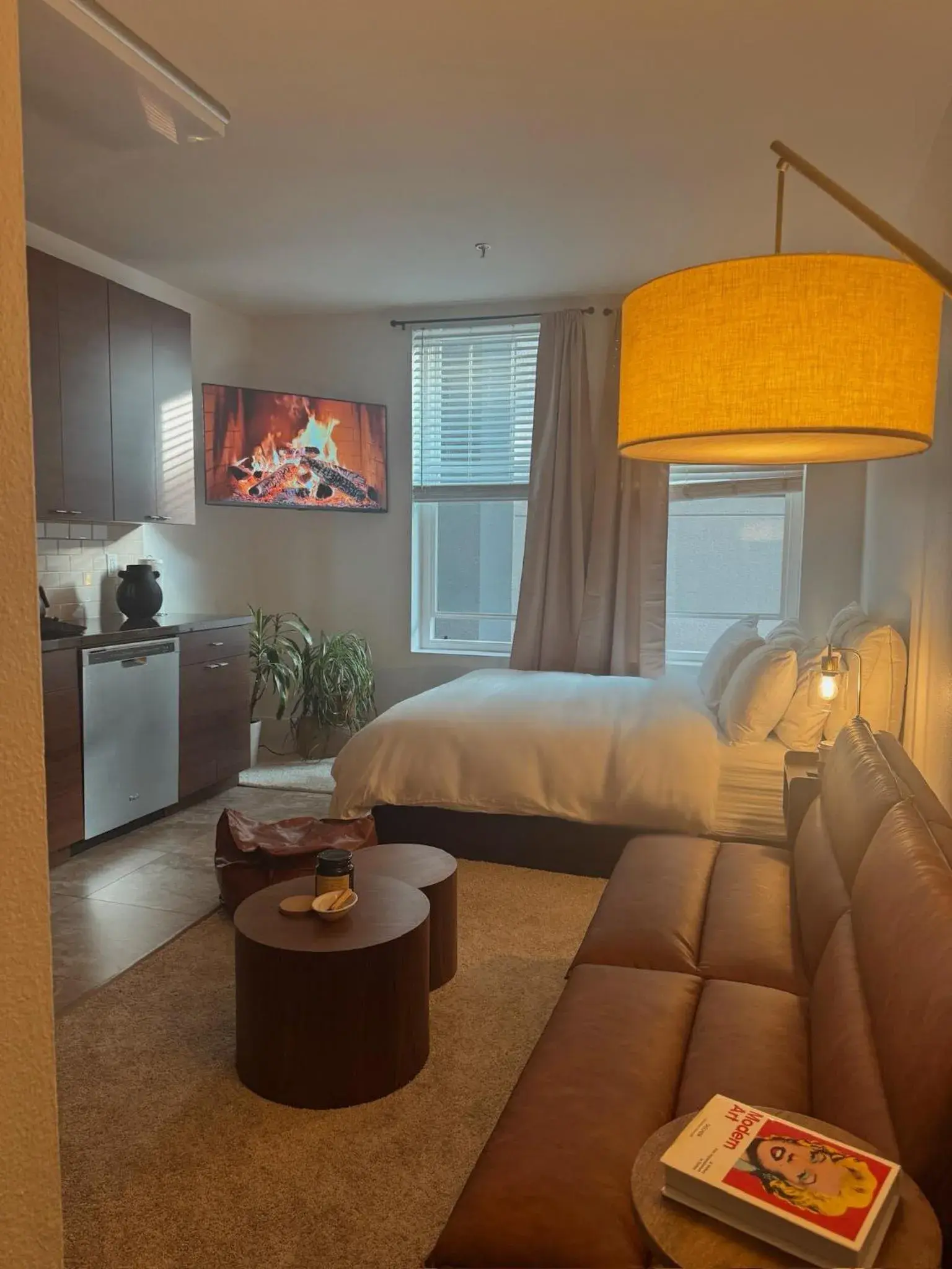 Standard Studio in Exclusive Suites in MDR-Venice with Pool, GYM & HotTub Standard Studio in Exclusive Suites in MDR-Venice with Pool, GYM & HotTub
