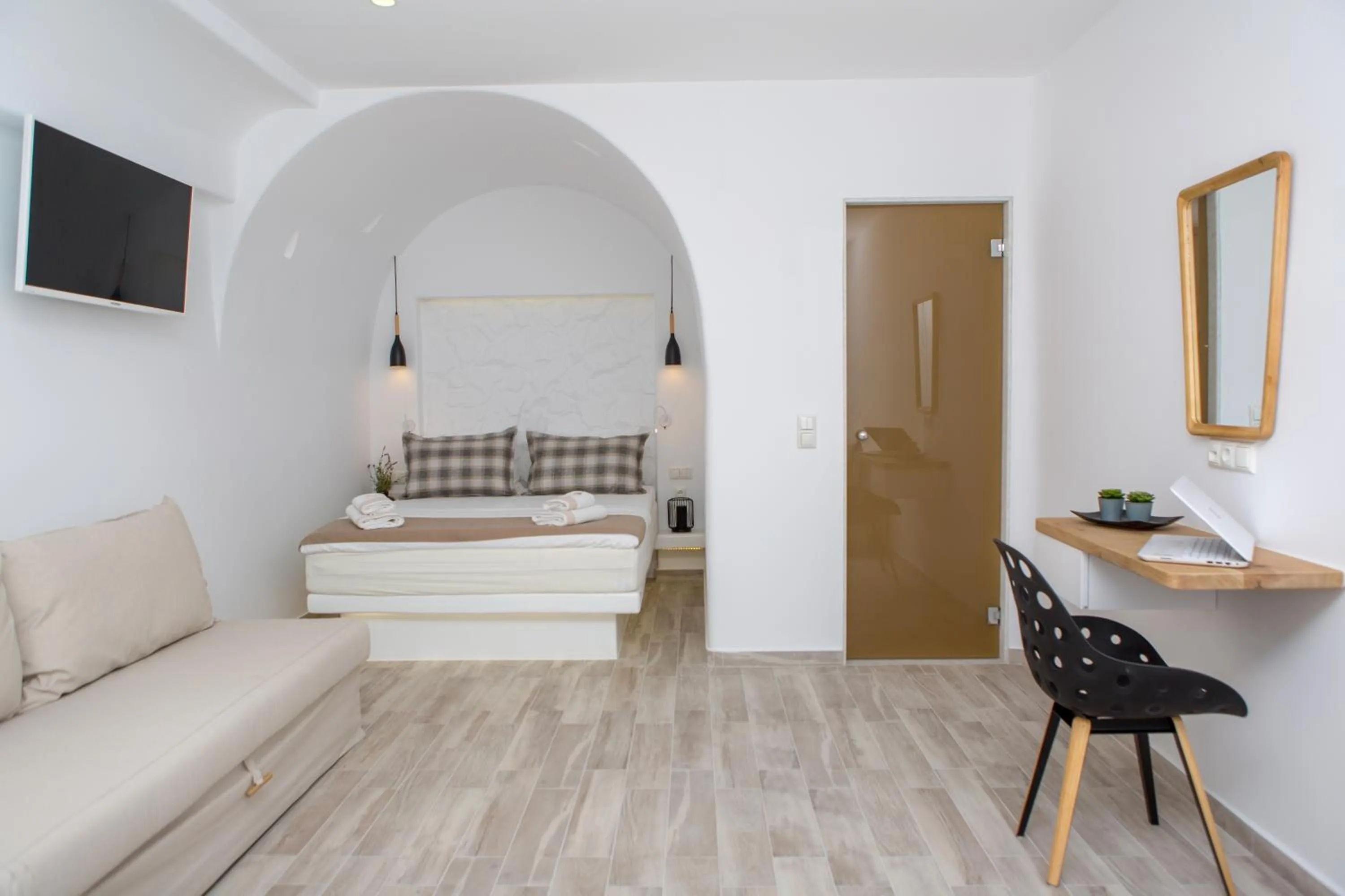 Photo of the whole room, Bed in Korali Hotel