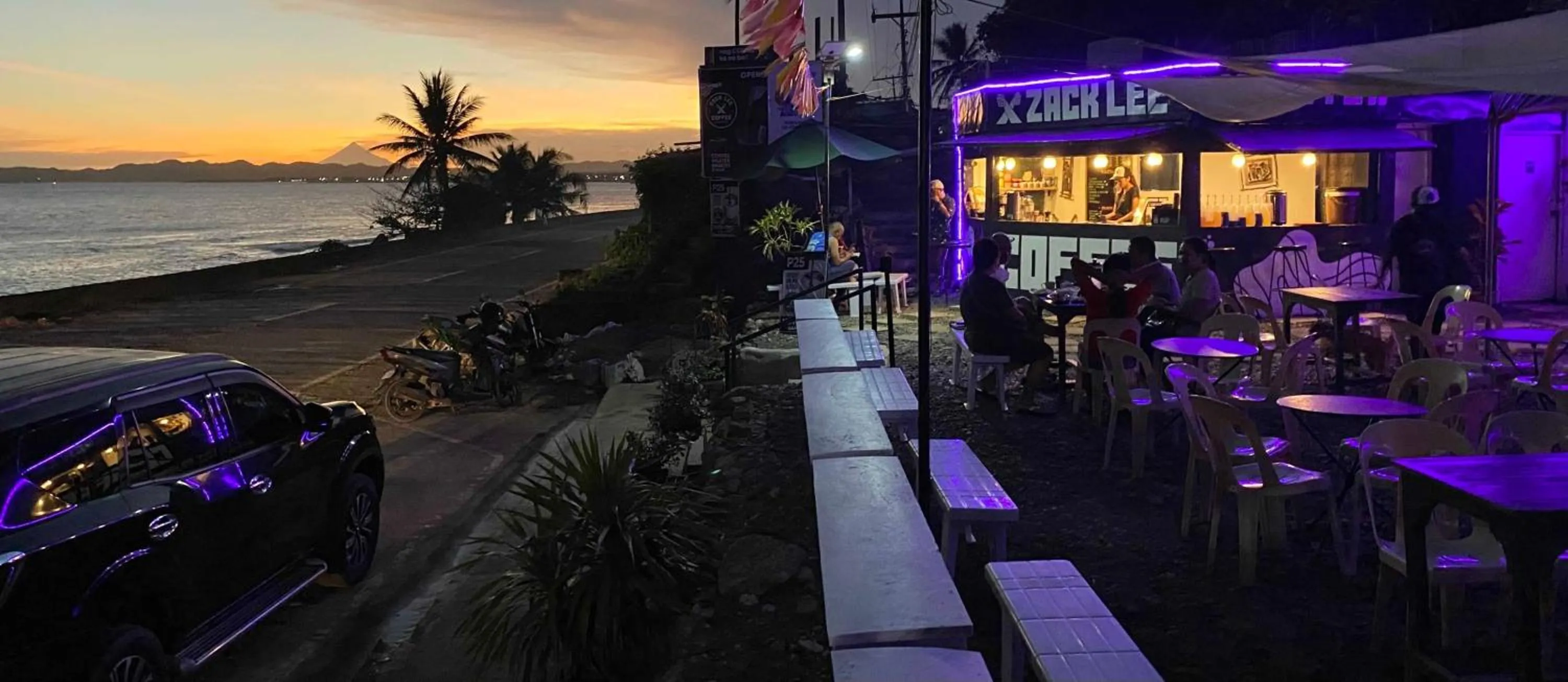 Restaurant/places to eat in Happy Island Inn