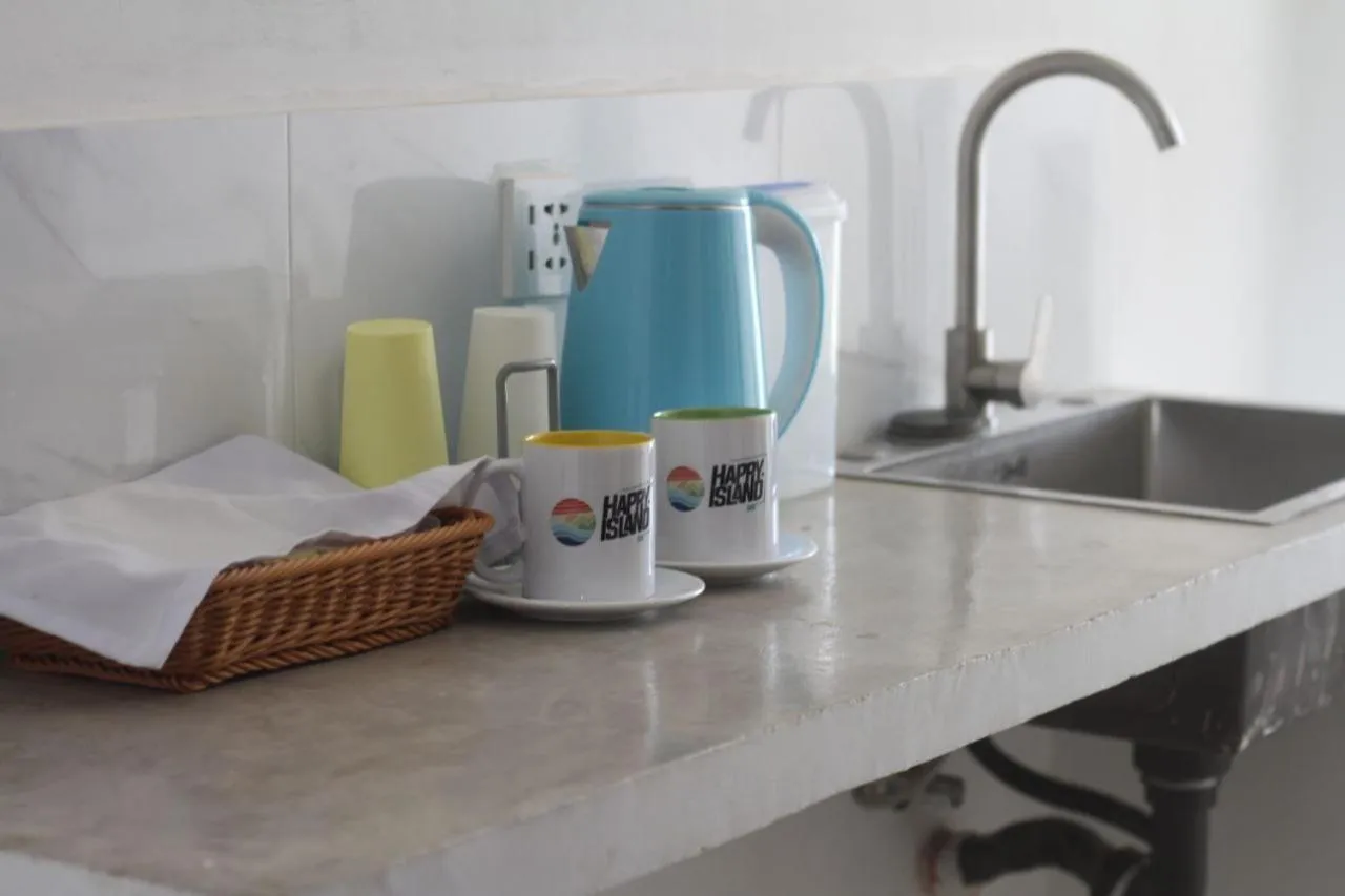 Coffee/tea facilities in Happy Island Inn