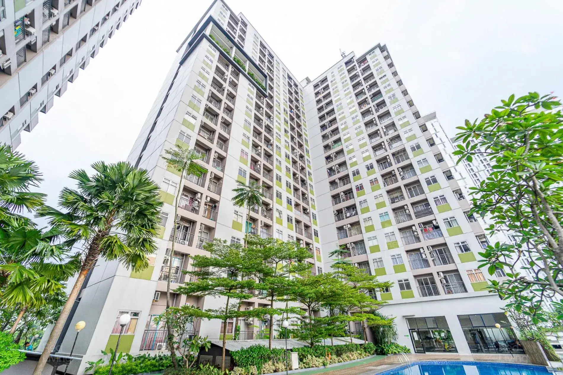 Property building in RedLiving Apartemen Serpong Green View - Nawawih Room Tower B Property building in RedLiving Apartemen Serpong Green View - Nawawih Room Tower B