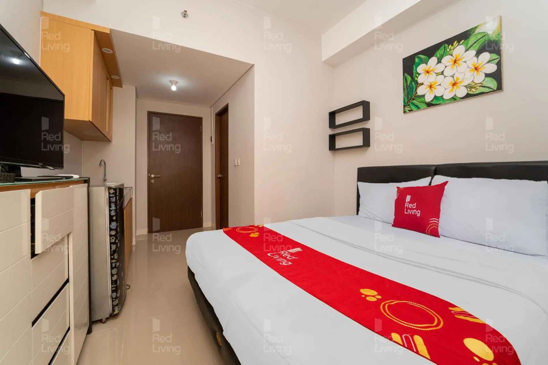 Bedroom, Bed in RedLiving Apartemen Transpark Juanda - F88 Tower Jade