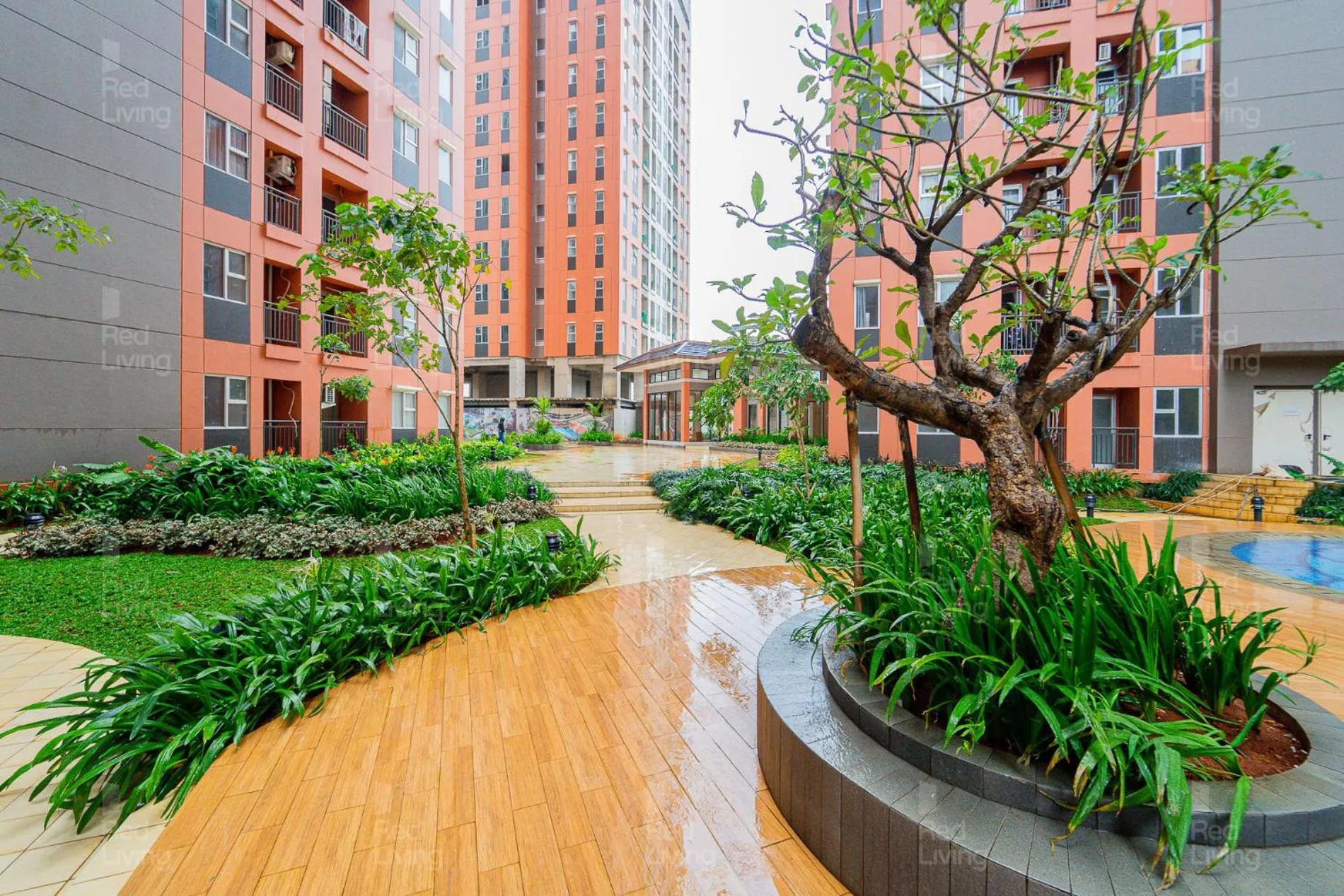 Property building in RedLiving Apartemen Transpark Juanda - F88 Tower Jade