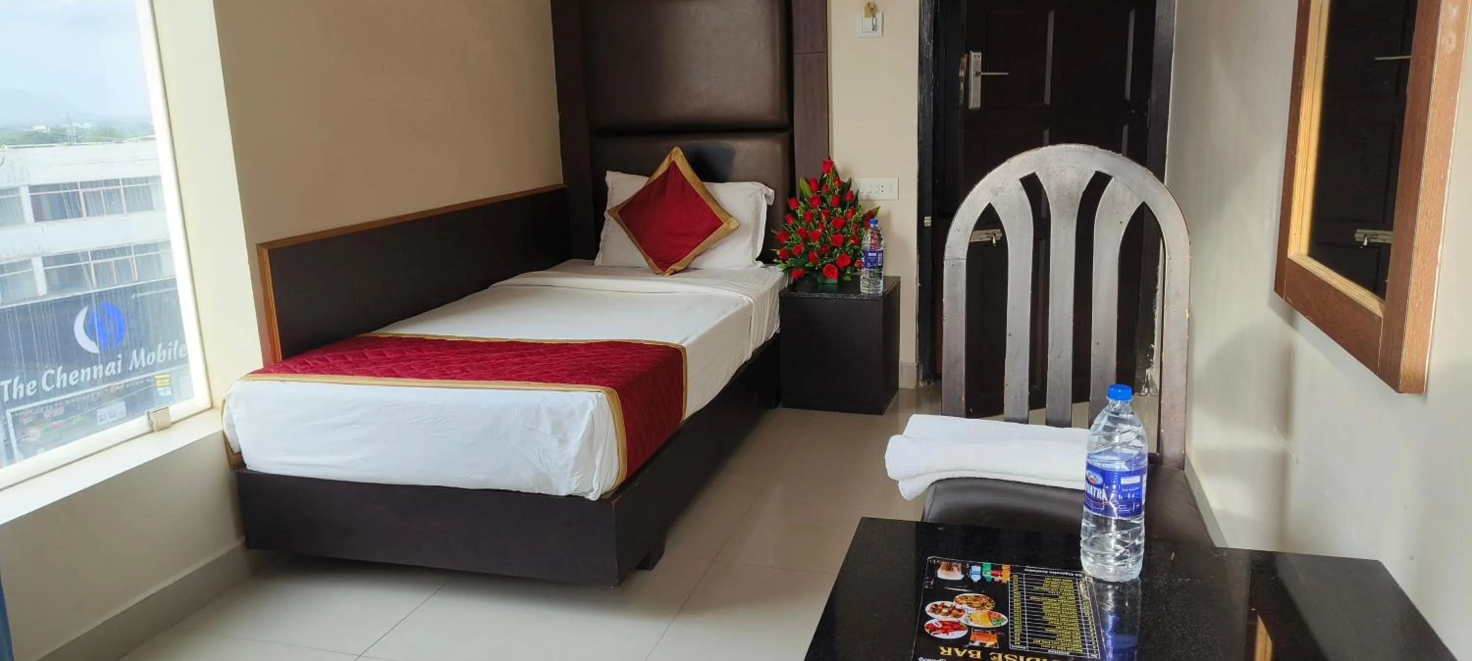 Bedroom, Bed in HOTEL PIONEER PARADISE