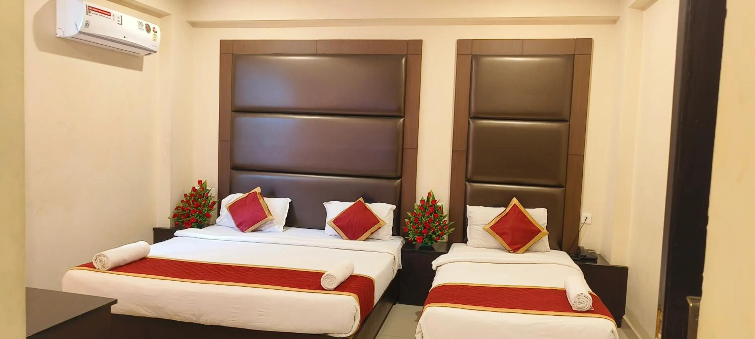 Bedroom, Bed in HOTEL PIONEER PARADISE