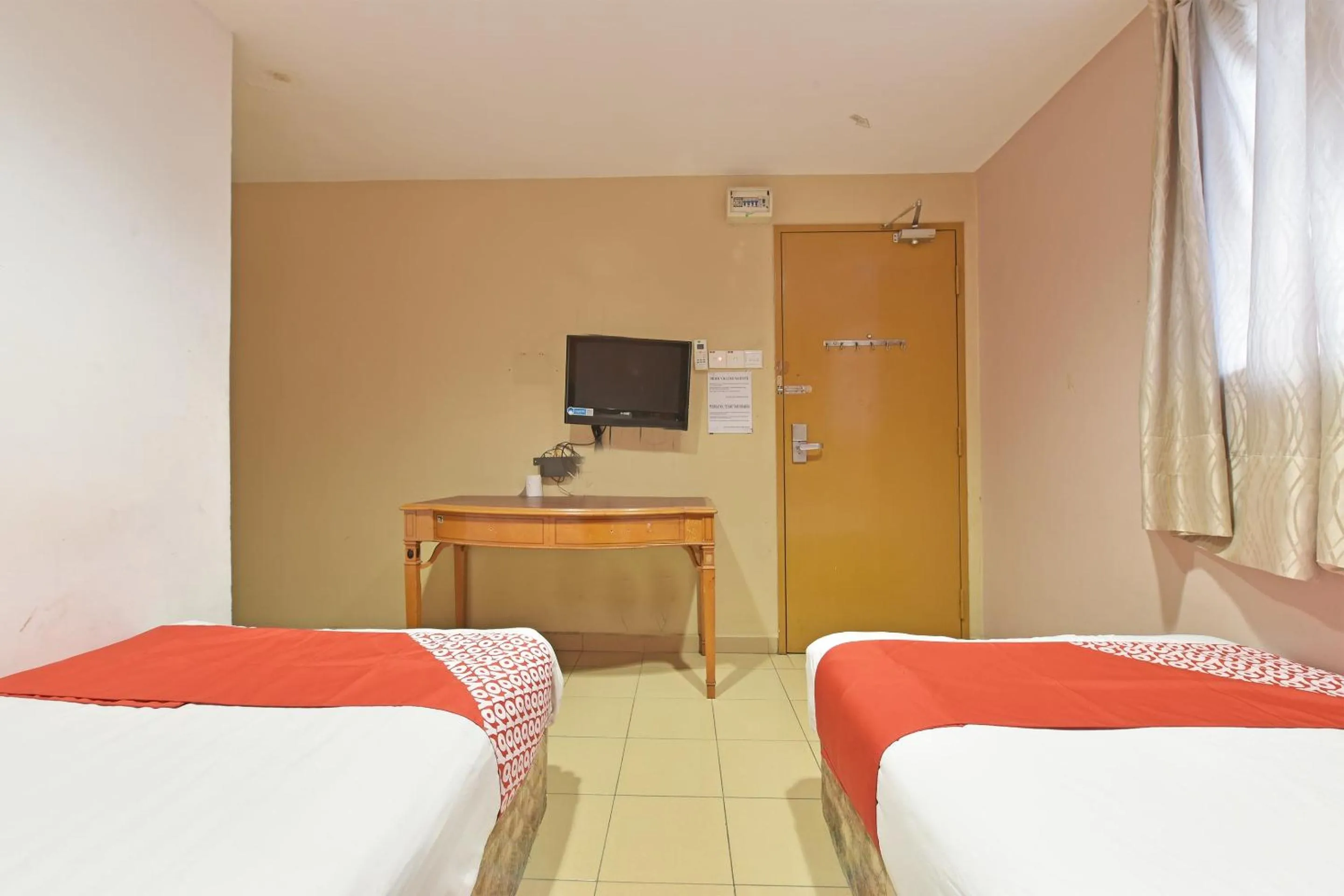 Bedroom in OYO 90732 New Hotel 33