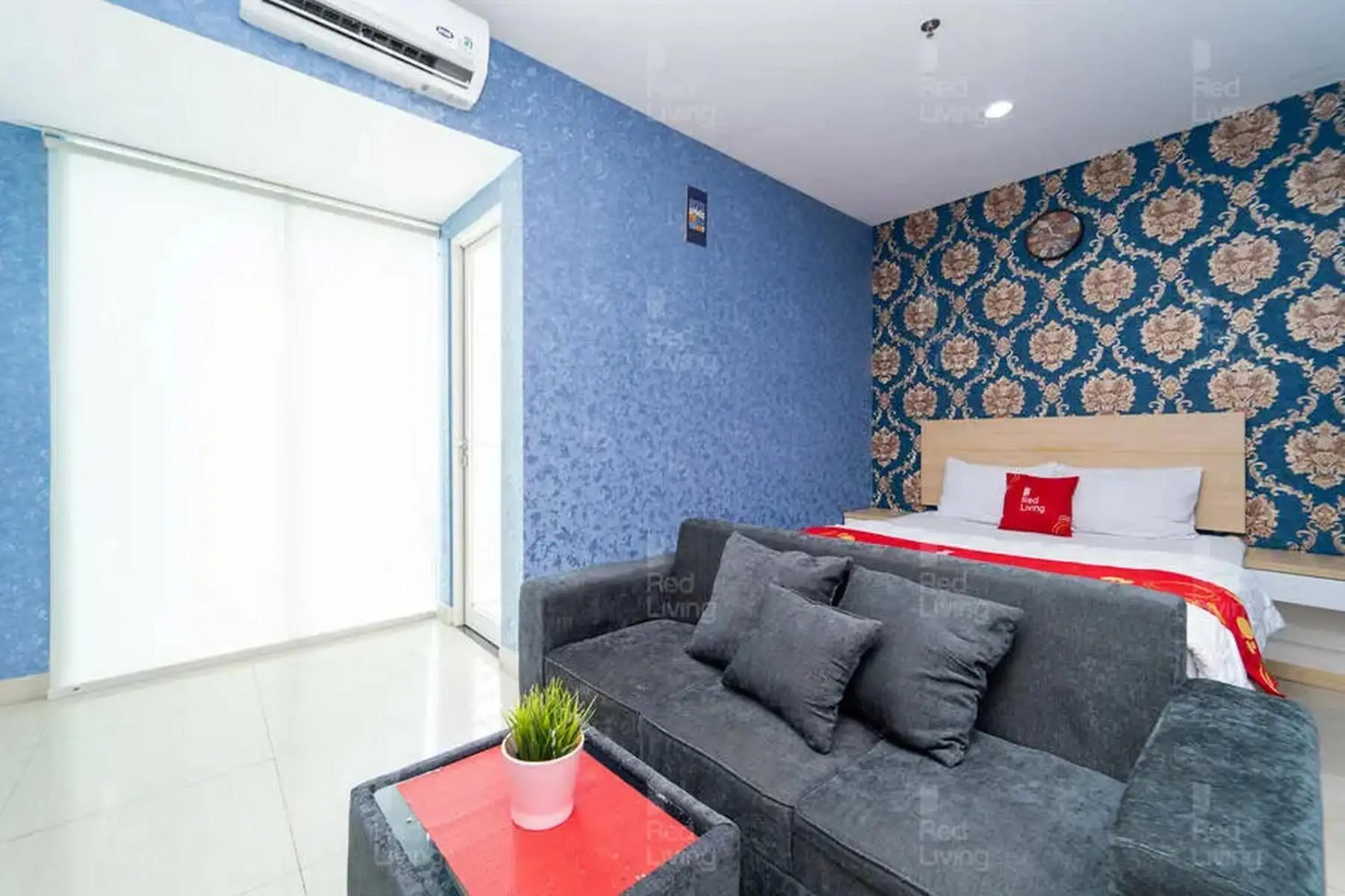 Studio in RedLiving Apartemen Grand Kamala Lagoon - Icha Rooms Tower Barclay South with Netflix Studio in RedLiving Apartemen Grand Kamala Lagoon - Icha Rooms Tower Barclay South with Netflix