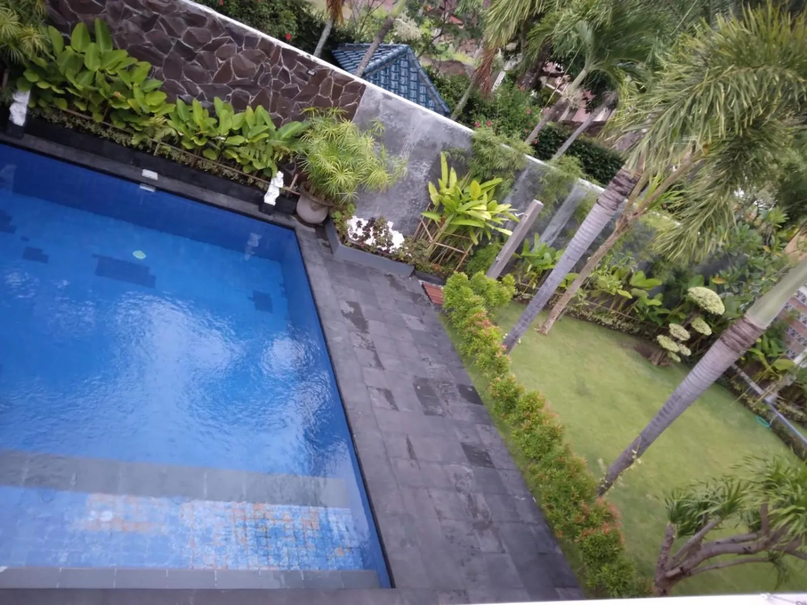 Pool view in Roots Hotel Senggigi